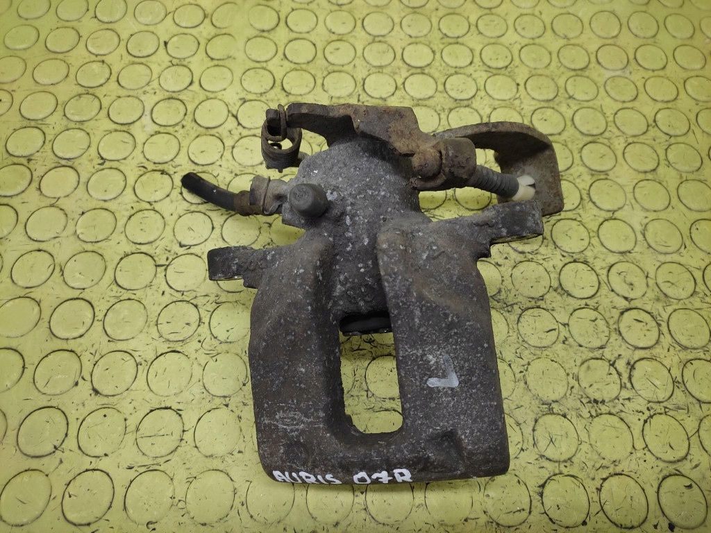 TOYOTA AURIS 2.0 caliper left rear part