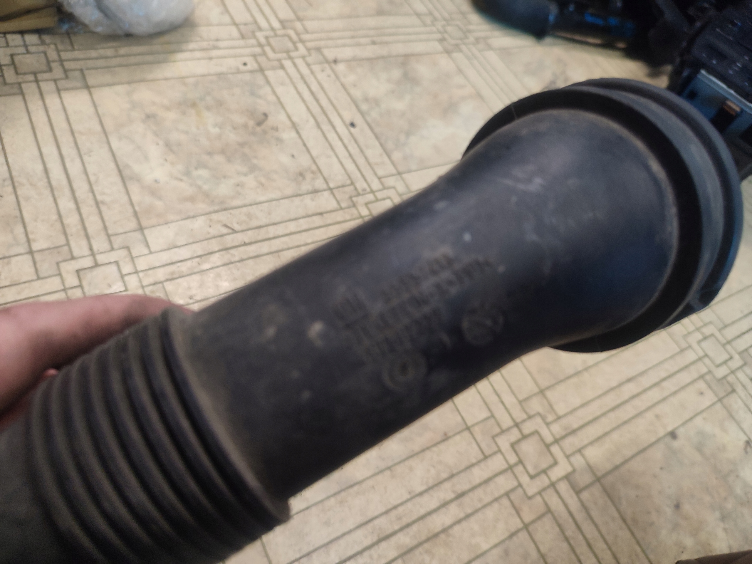 rohr luft OPEL CORSA D 1.3 CDTI 55557413