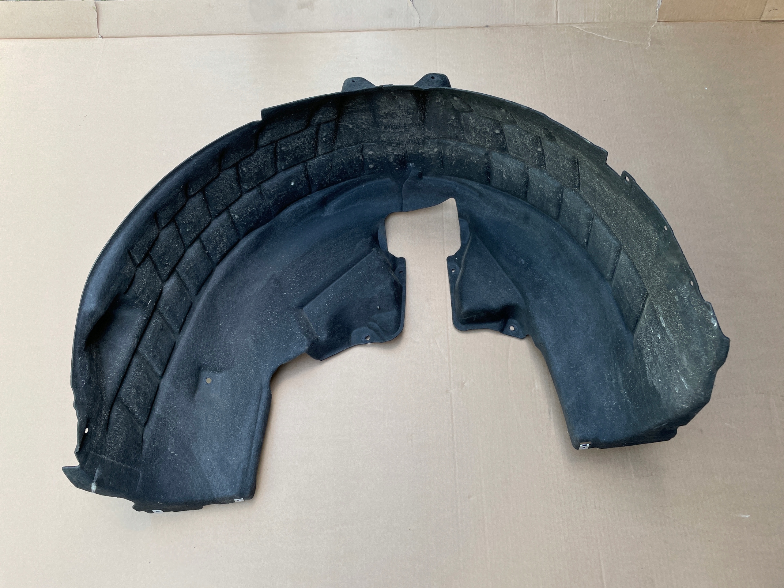 Audi E-Tron 55 4KE NADKOLE LEWY TYŁ ORYGINALNE