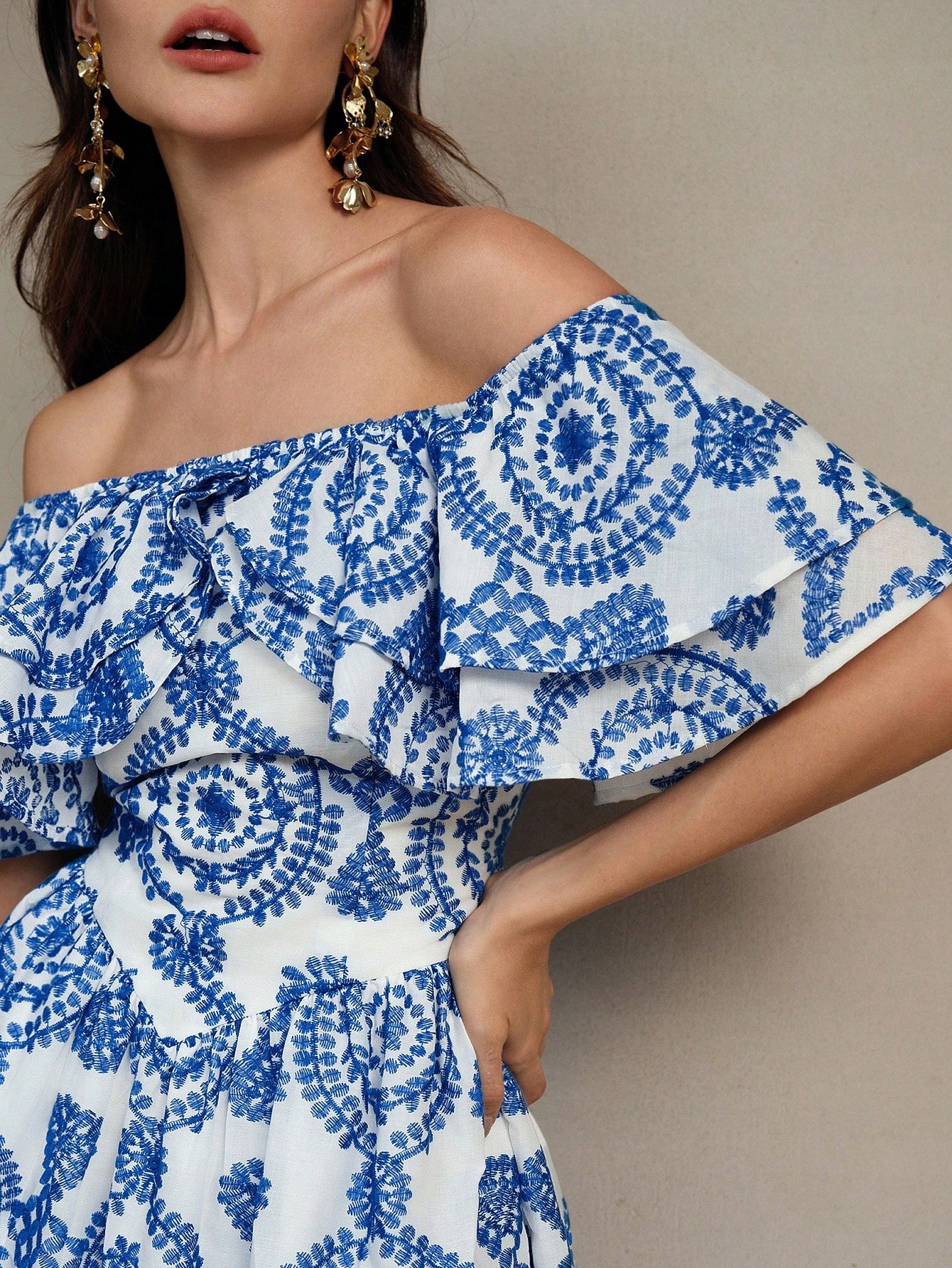 Šaty S Odhalenými Rameny Anewsta S 36