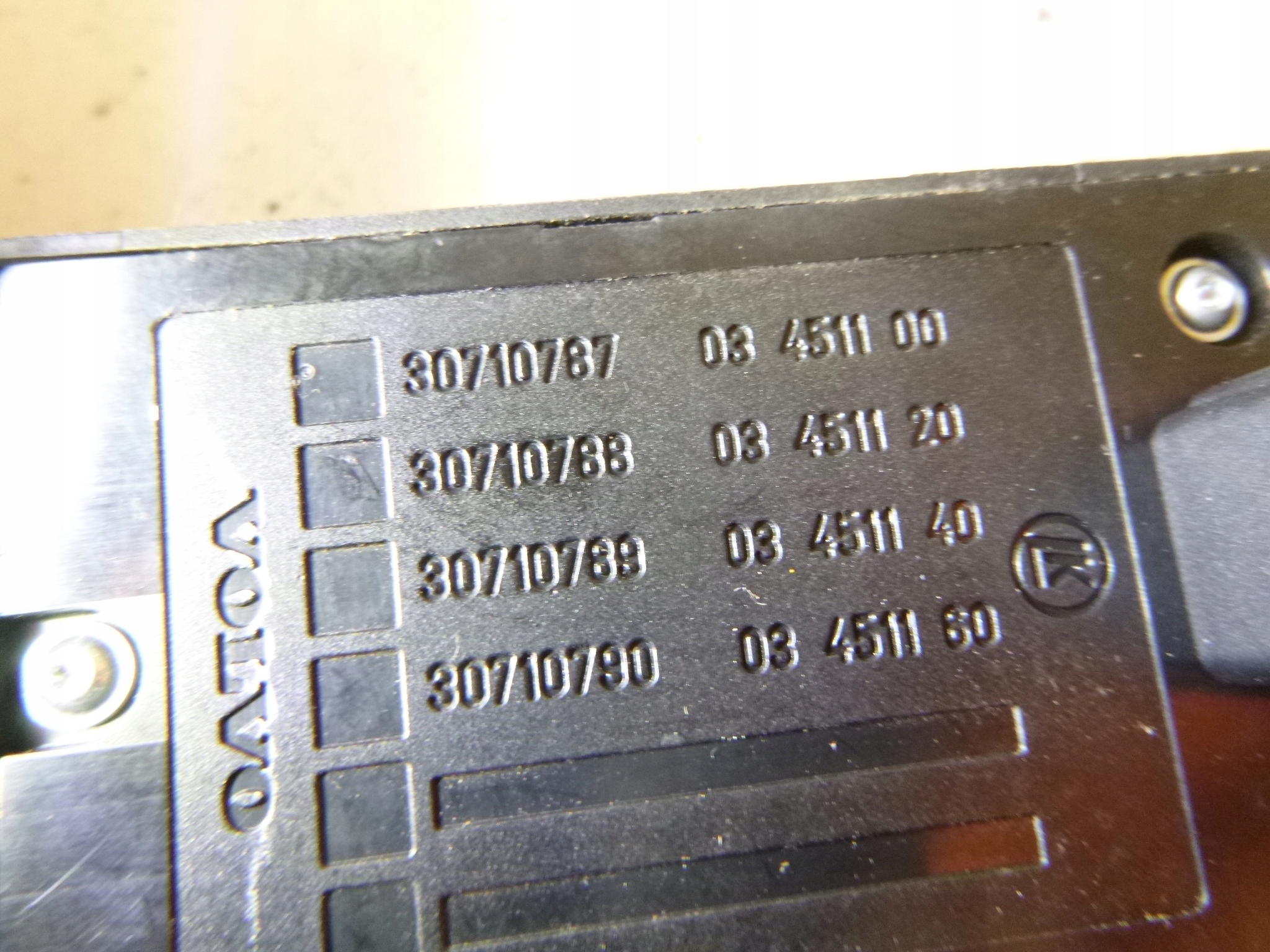 switch panel of the window left Volvo V50 2005r. 30710787
