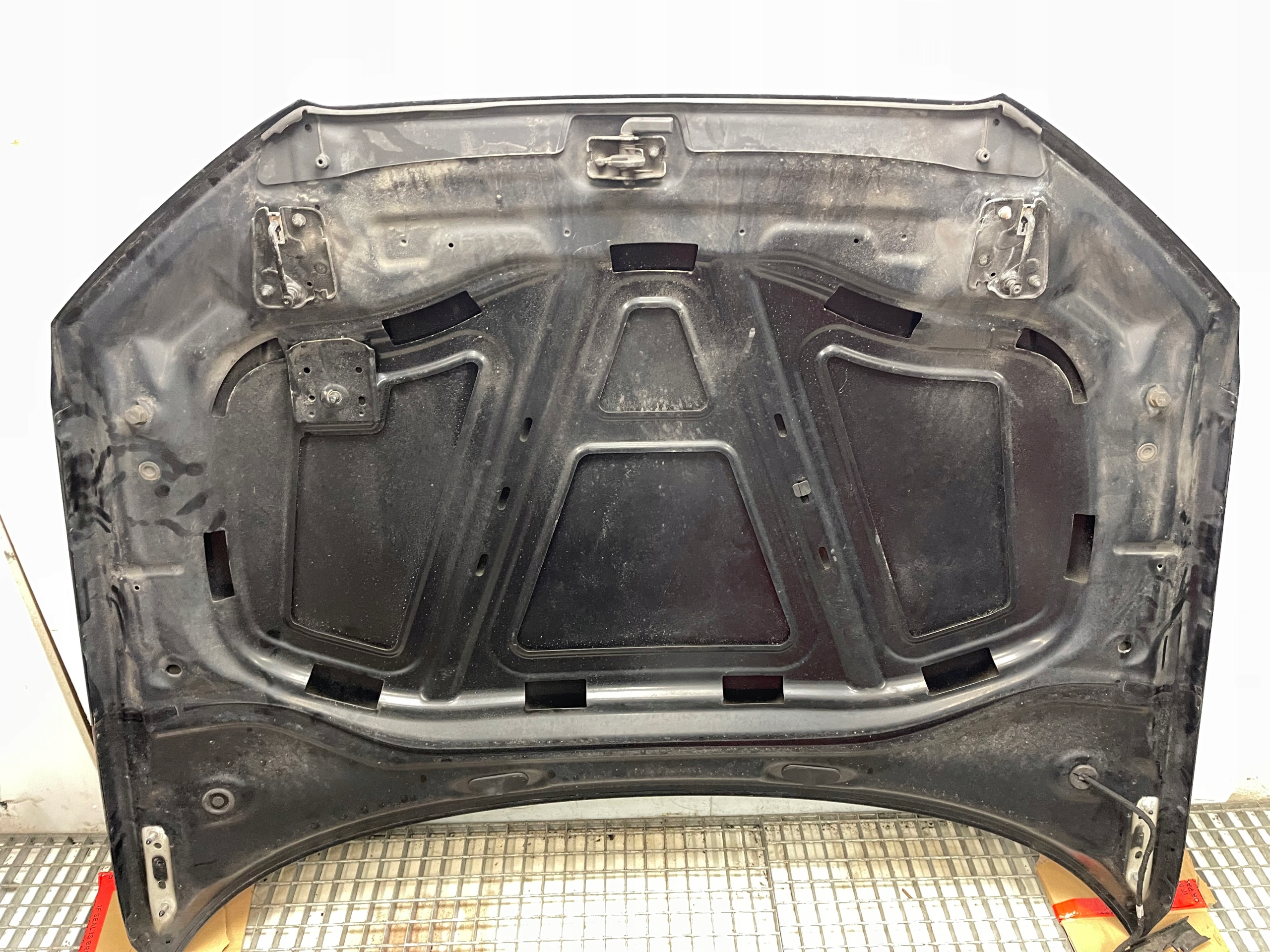 MASKA AUDI A3 8V 8VS SEDAN LY9B ALUMINUM W KOLOR ORYGINAŁ LAKIER Stan opakowania zastępcze