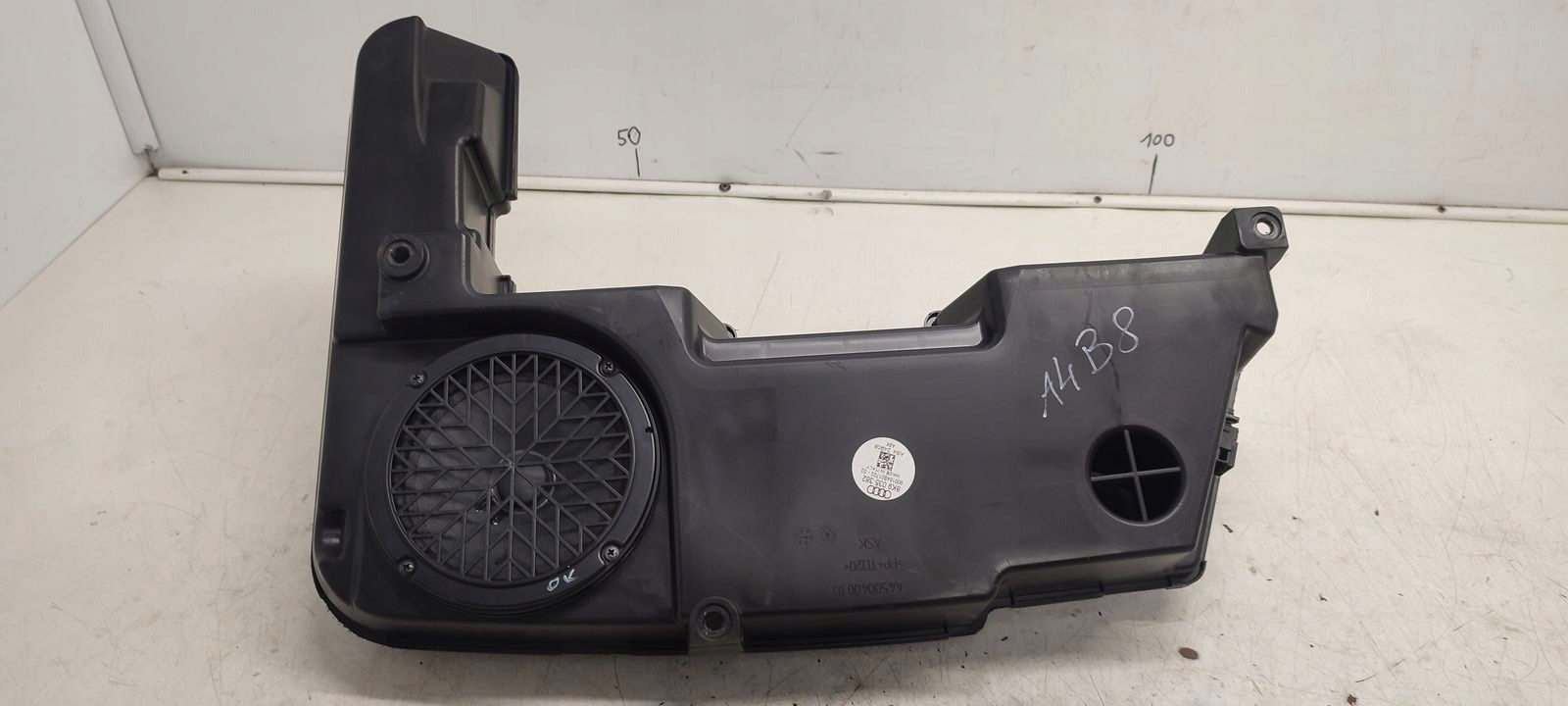 speaker niskotonowy subwoofer Audi A4 B8