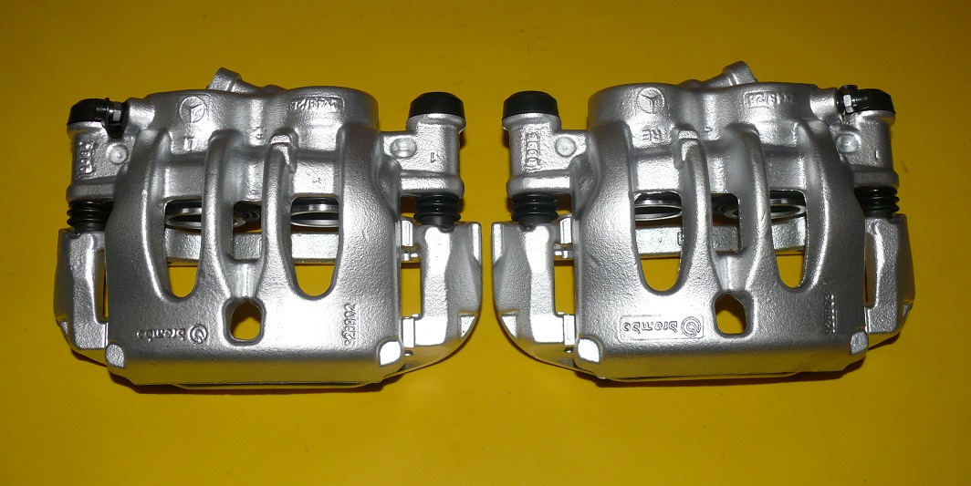 300/28 2014- - Затискачі лівий правий передній MERCEDES VITO 3 W447 300