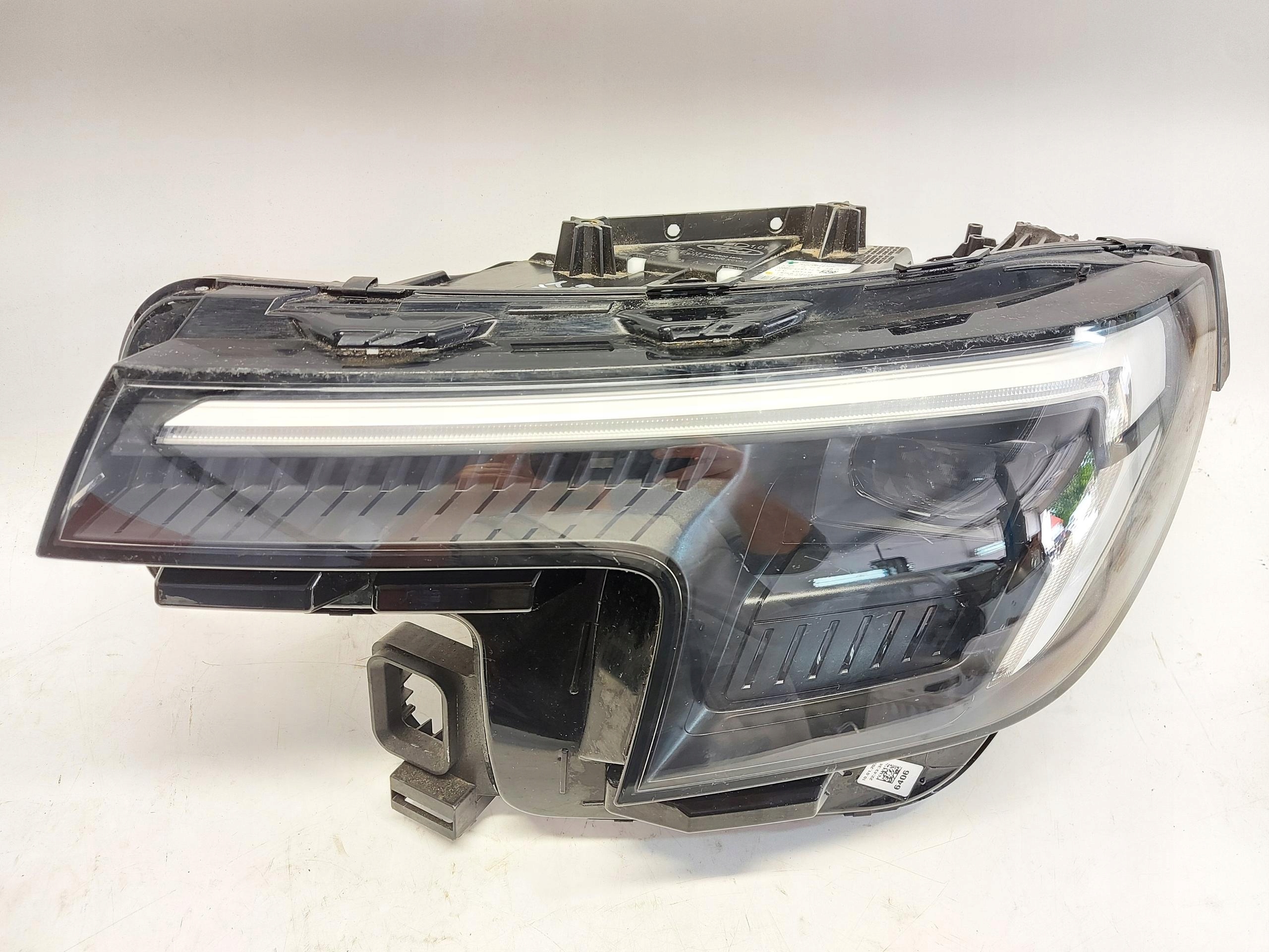 Ford Explorer VII R2KB light front left RHD UK R2KB-13E015-DG
