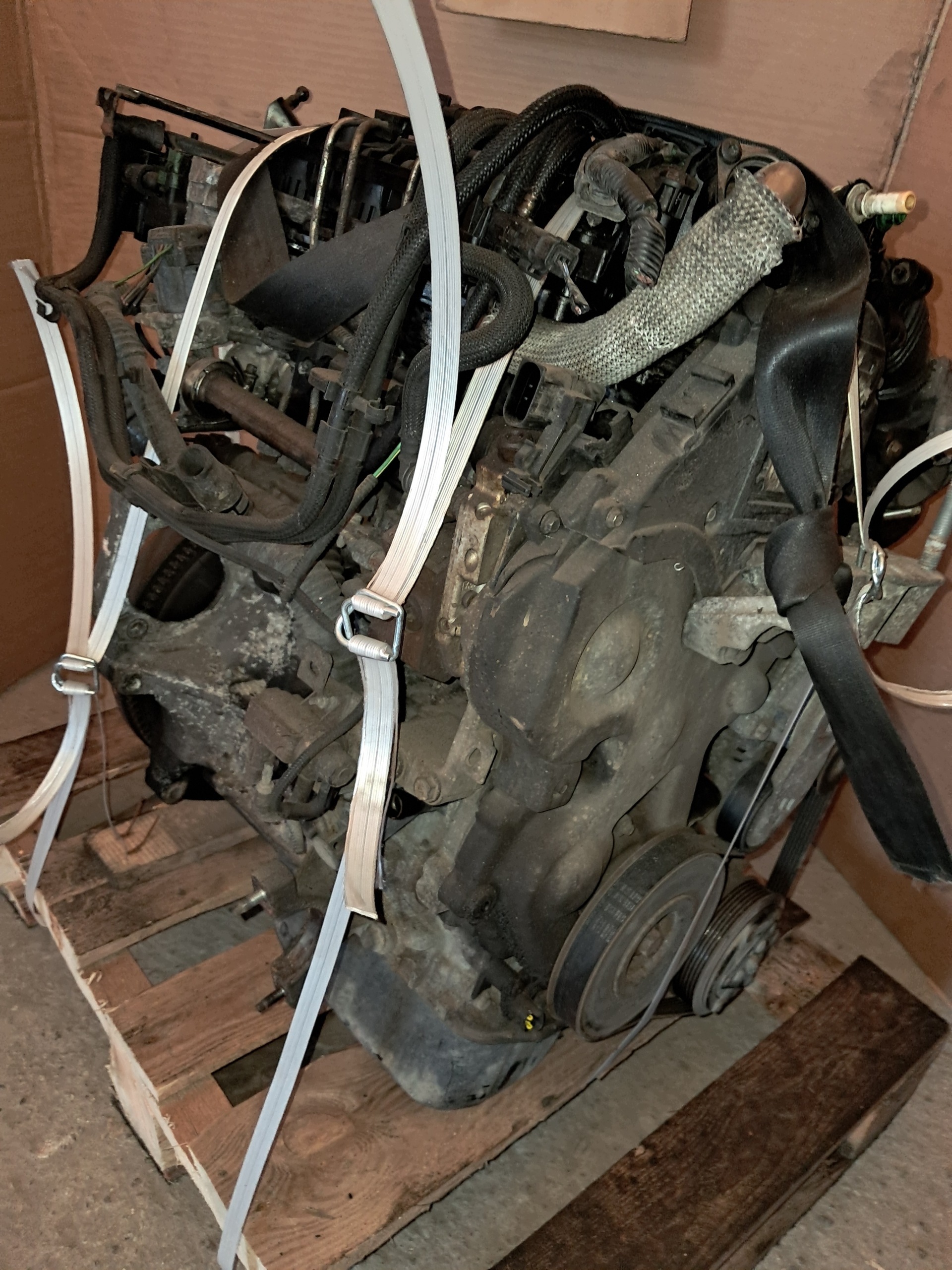 engine 1.6 TDCI G8DA 10JB24 complete FORD FOCUS MK2 PEWNIAK DO MONTAZU