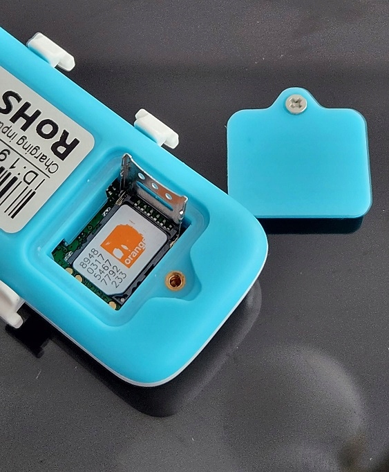 LOKALIZATOR GPS ZWIERZĄT PSA KOTA Zestaw karta SIM Serwer PL Bez Abonamentu Model PET02