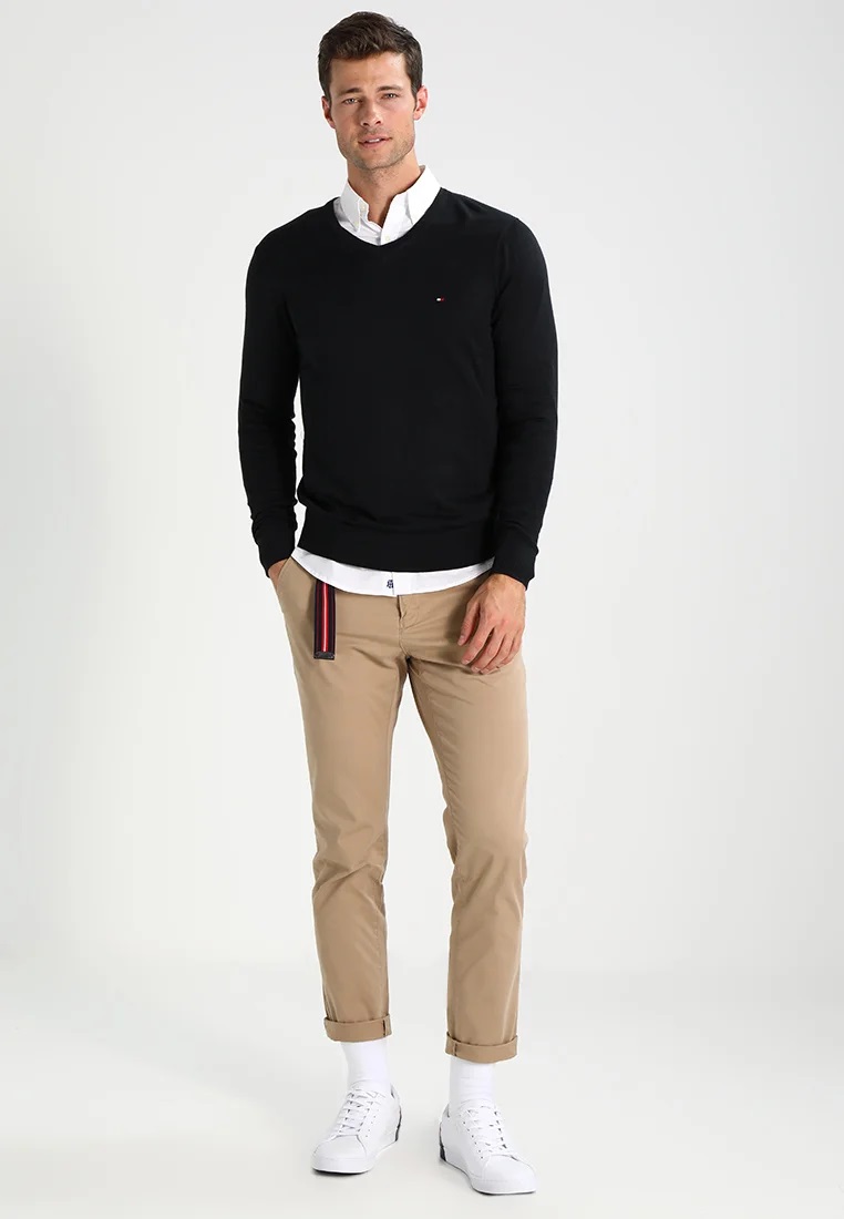 SWETER MĘSKI TOMMY HILFIGER CZARNY V-NECK ROZM L Marka Tommy Hilfiger