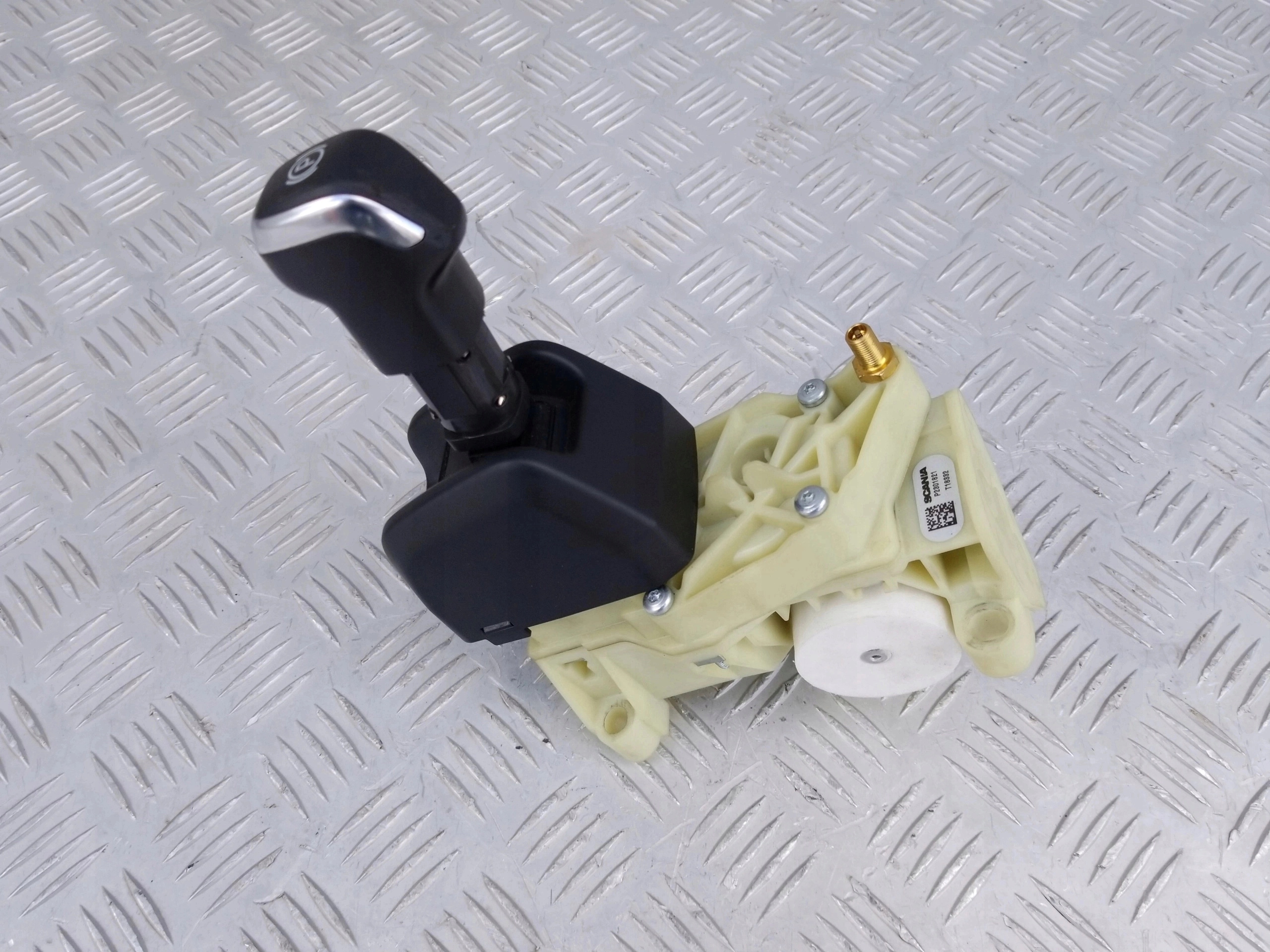 DZWIGNIA HAMULCA RĘCZNEGO SCANIA R S NTG