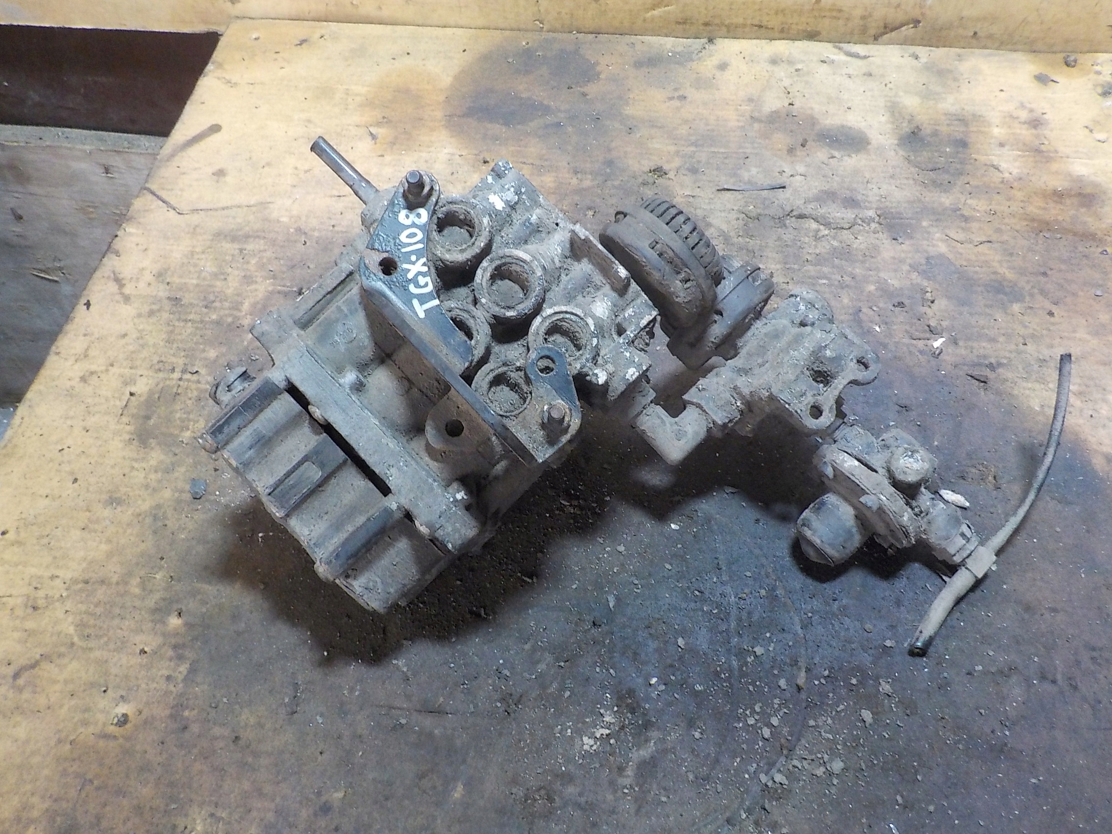 4729051110 81259028147 - КЛАПАН EBS MAN TGX 26.440