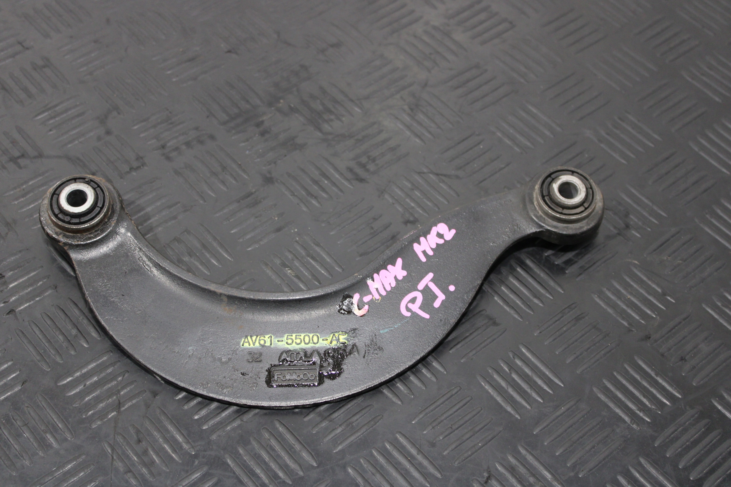 Querlenker rechts heck FORD GRAND C-MAX MK2 AV61-5500-AC