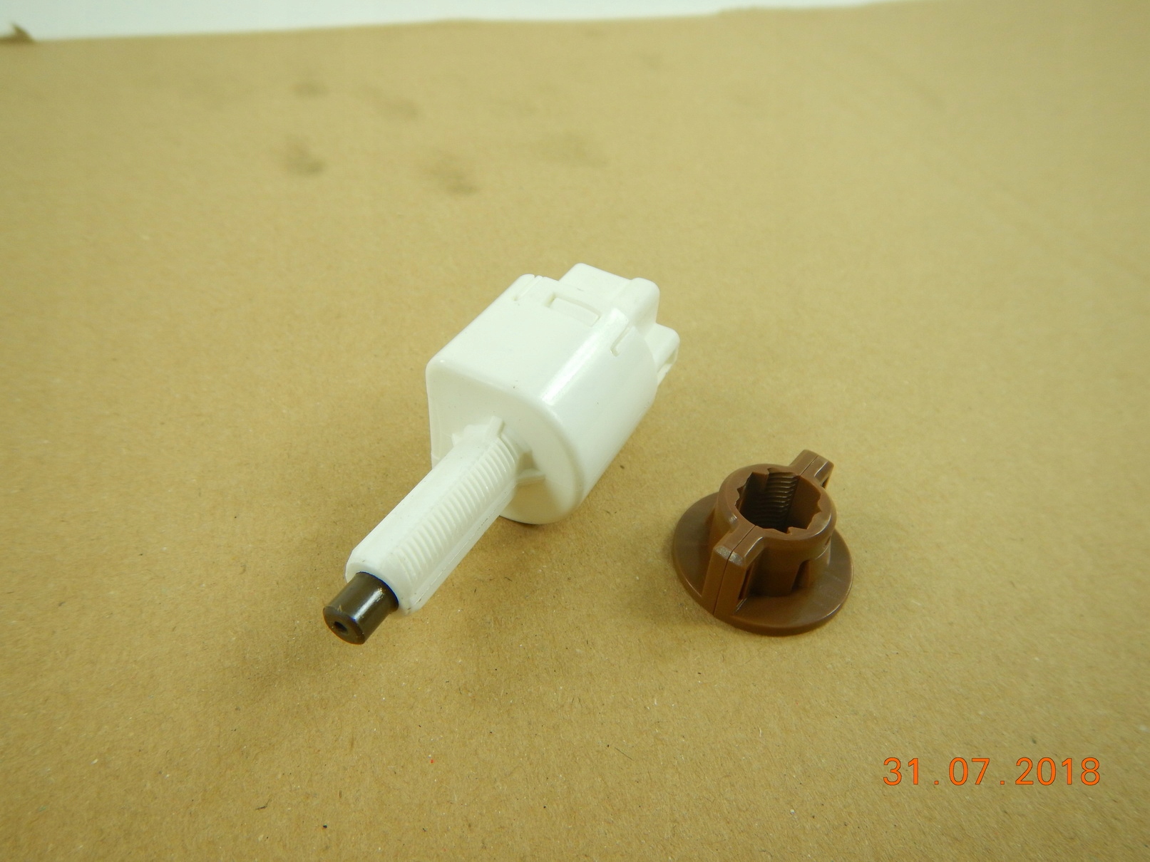 Interruttore luci STOP SUZUKI AERIO GRAND VITARA S / 3774075H10