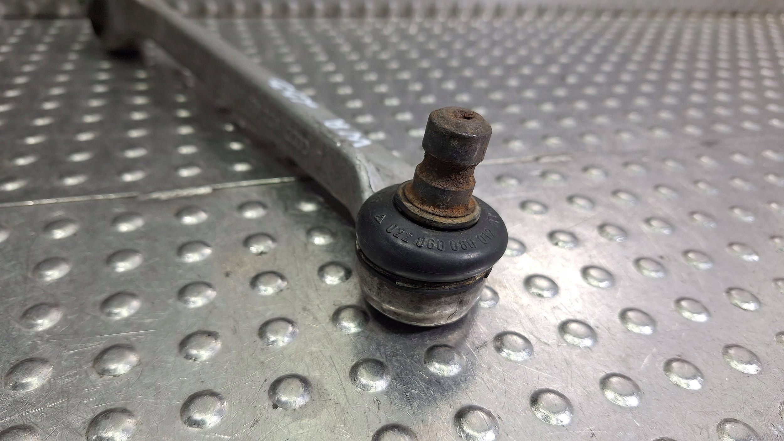 arm left front upper OE 8D0407507E AUDI A4 B6 A6 C5 PASSAT B5 SUPERB and