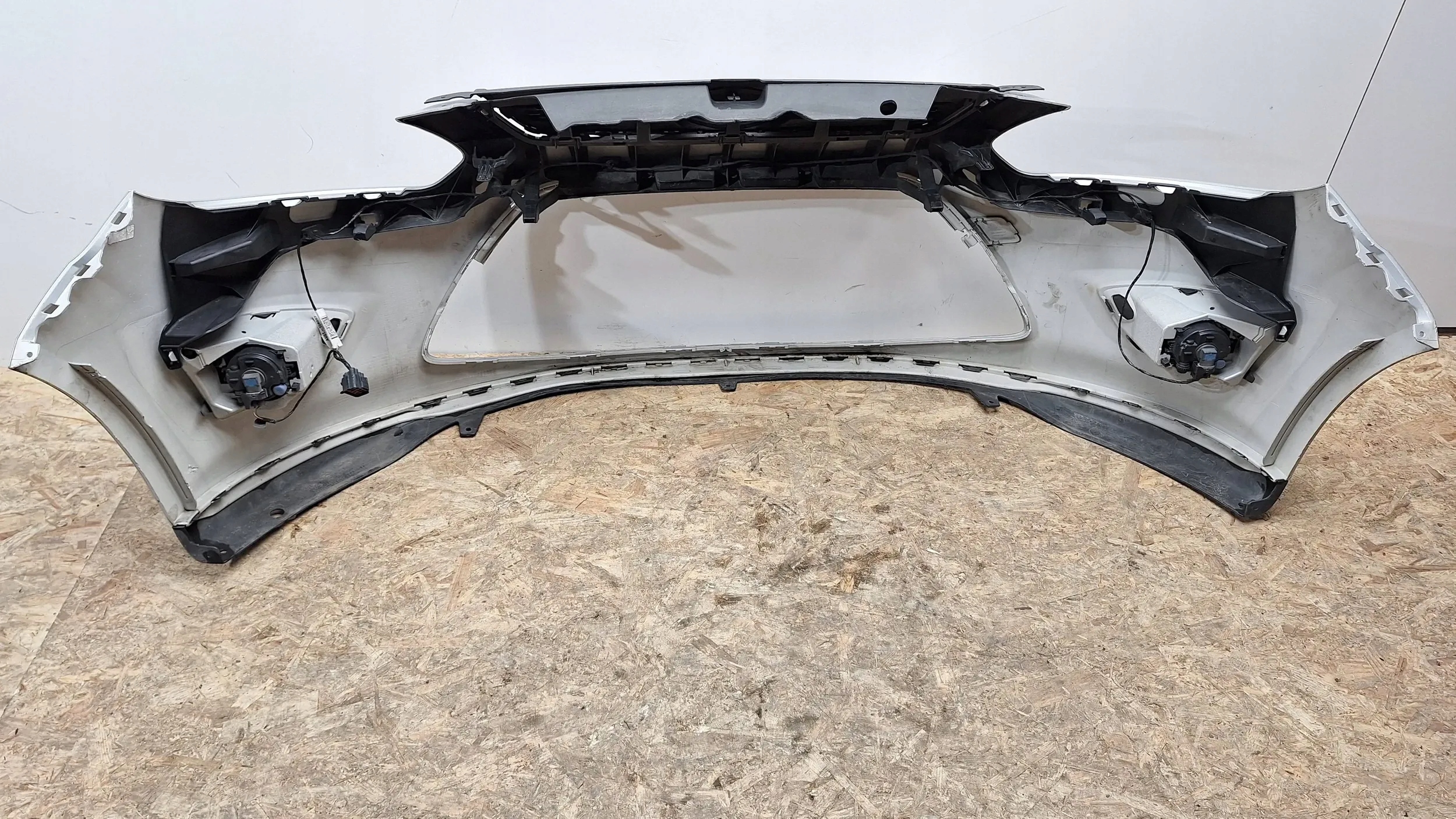 bumper front AM51-17762-A Ford C-Max MK2 10