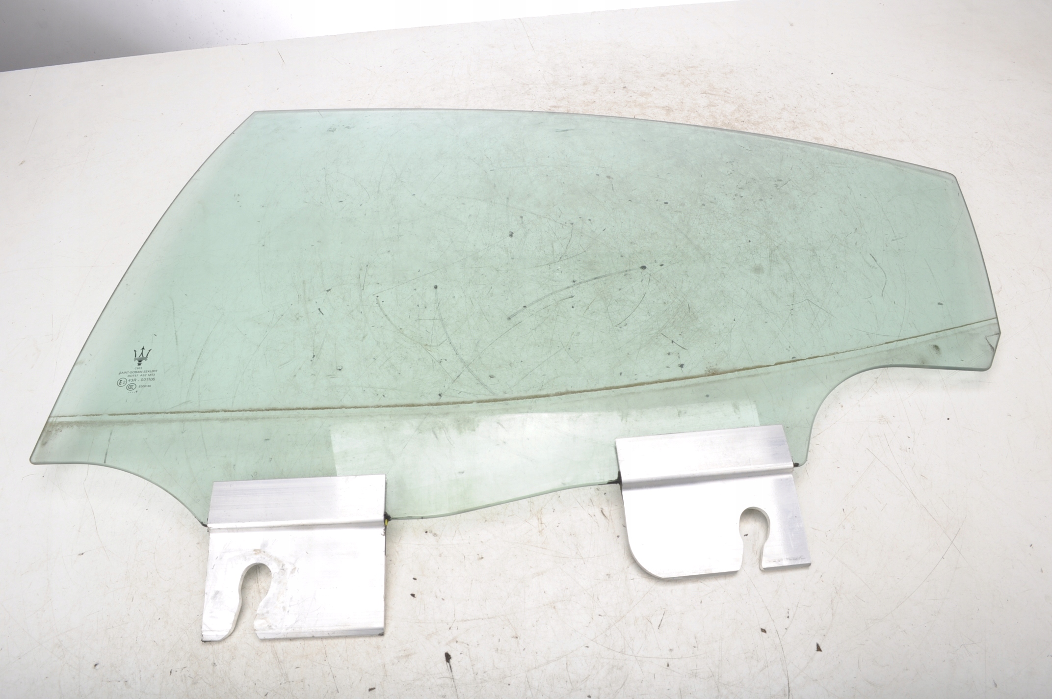 MASERATI GHIBLI III скло двері лівий задній 2014