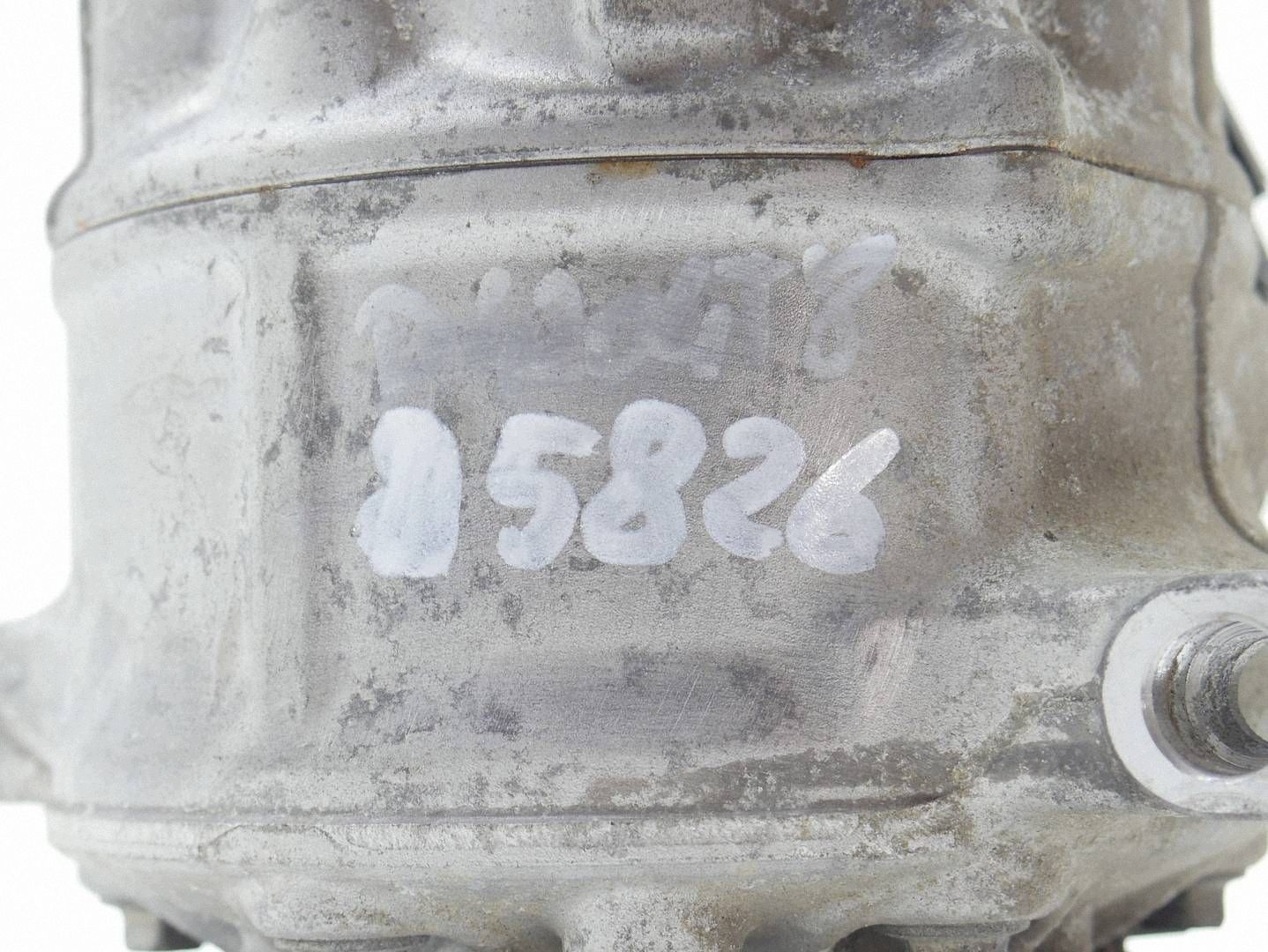 compressor compressor; of the air conditioning VOLVO V40 II 2.0 D P31348965