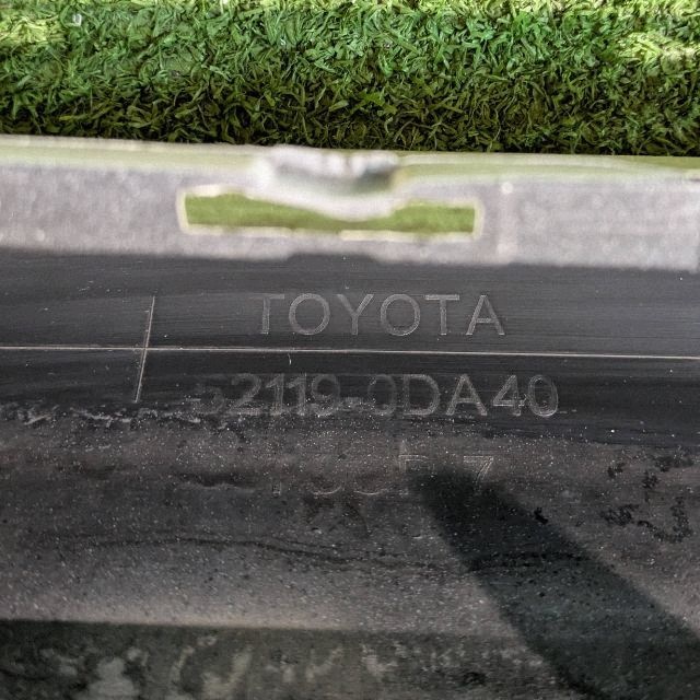 front bumper front TOYOTA YARIS III LIFT 17- NR.Z9673