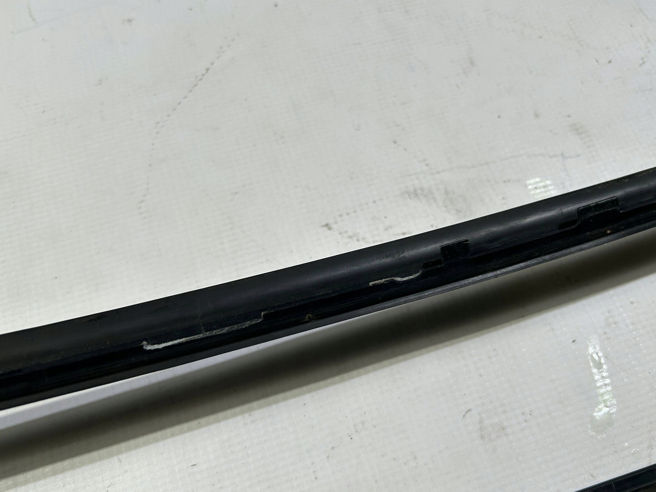 moulding windows cover slupka A left right Lincoln Continental 2017r