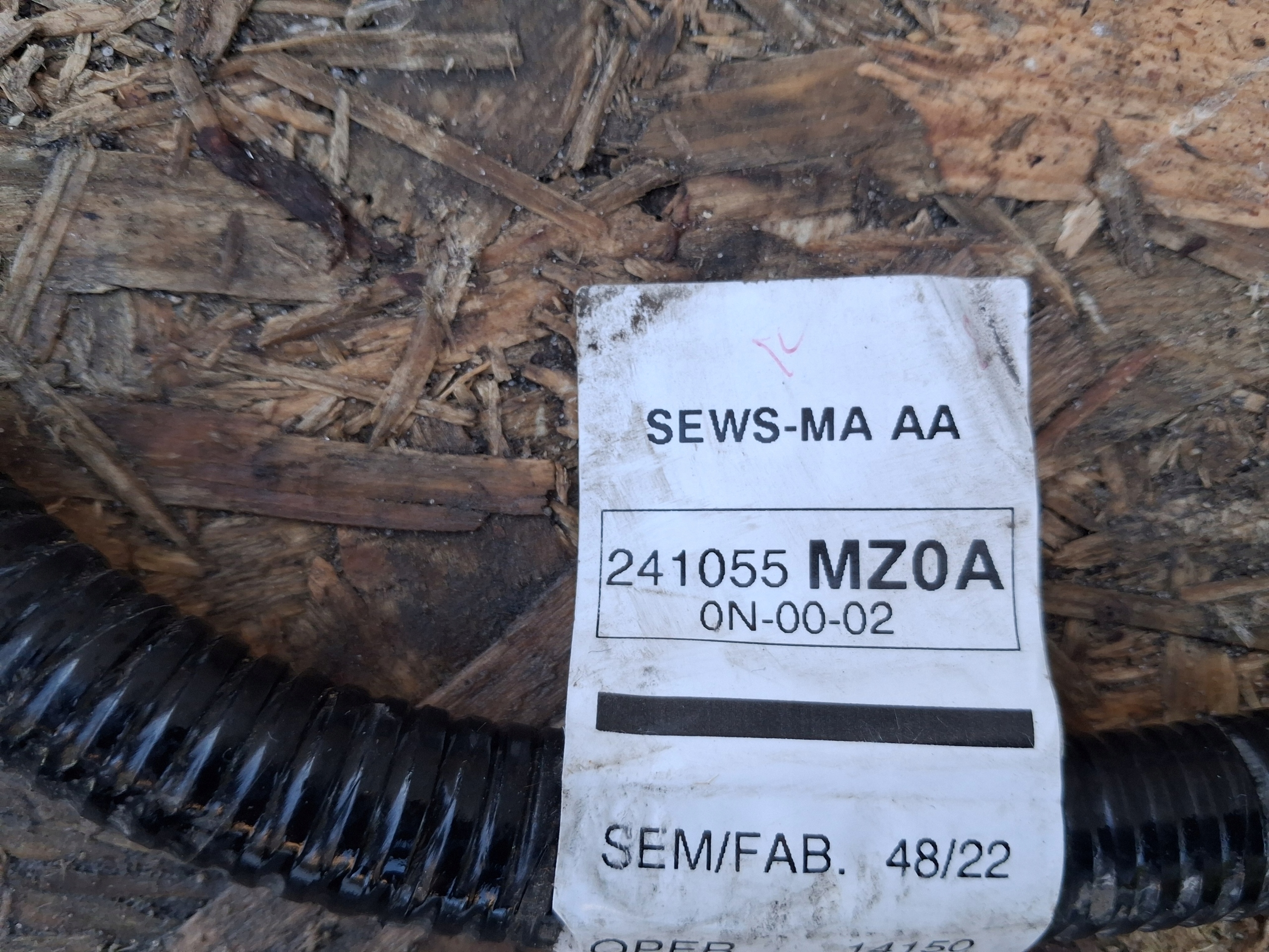 Borne Positif RENAULT MEGANE V E-TECH 241055MZ0A