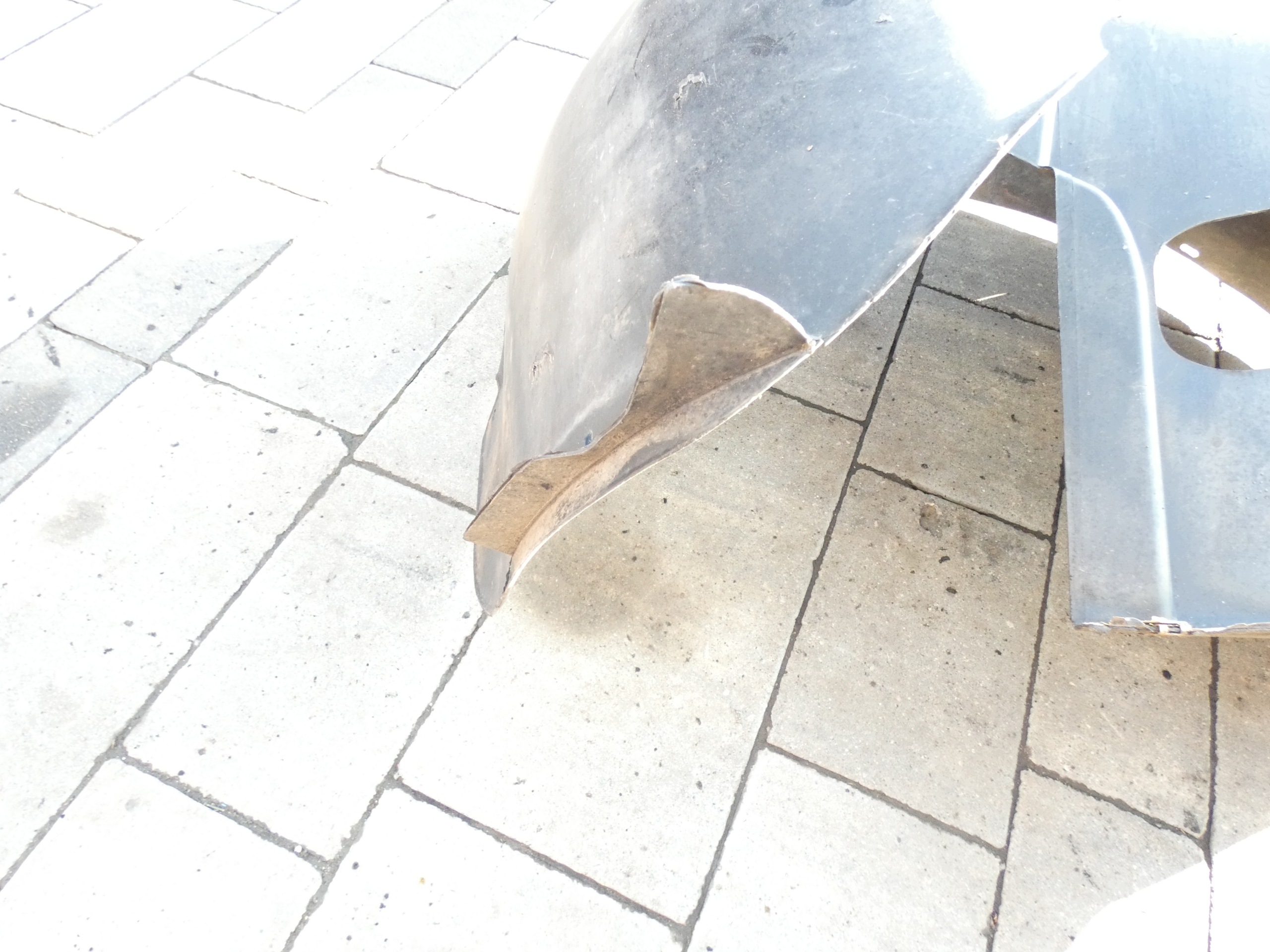 mudguard left front VW TOURAN and 03-10 1T0805973 original