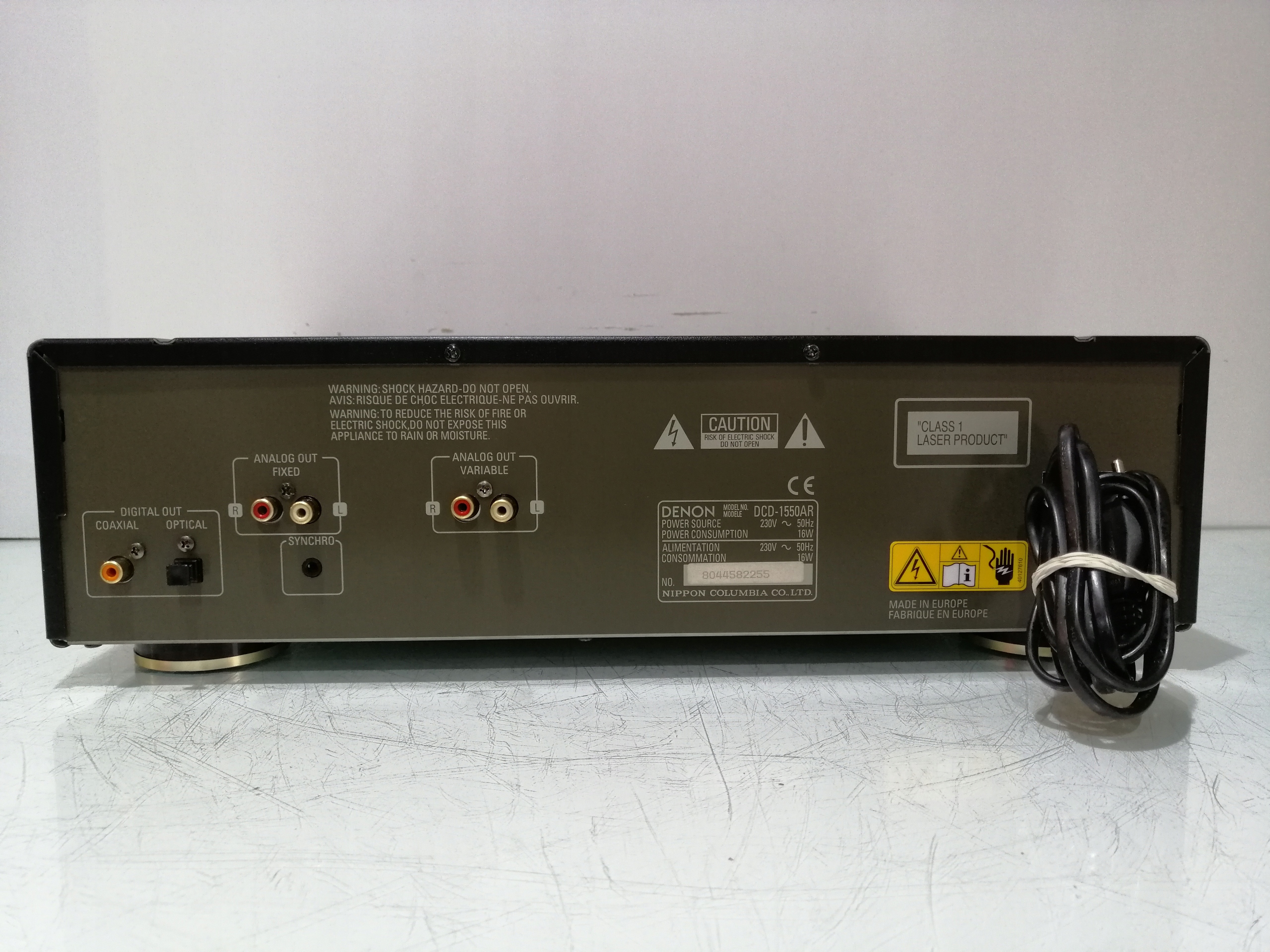 ODTWARZACZ CD DENON DCD-1550AR + PILOT Kolor czarny