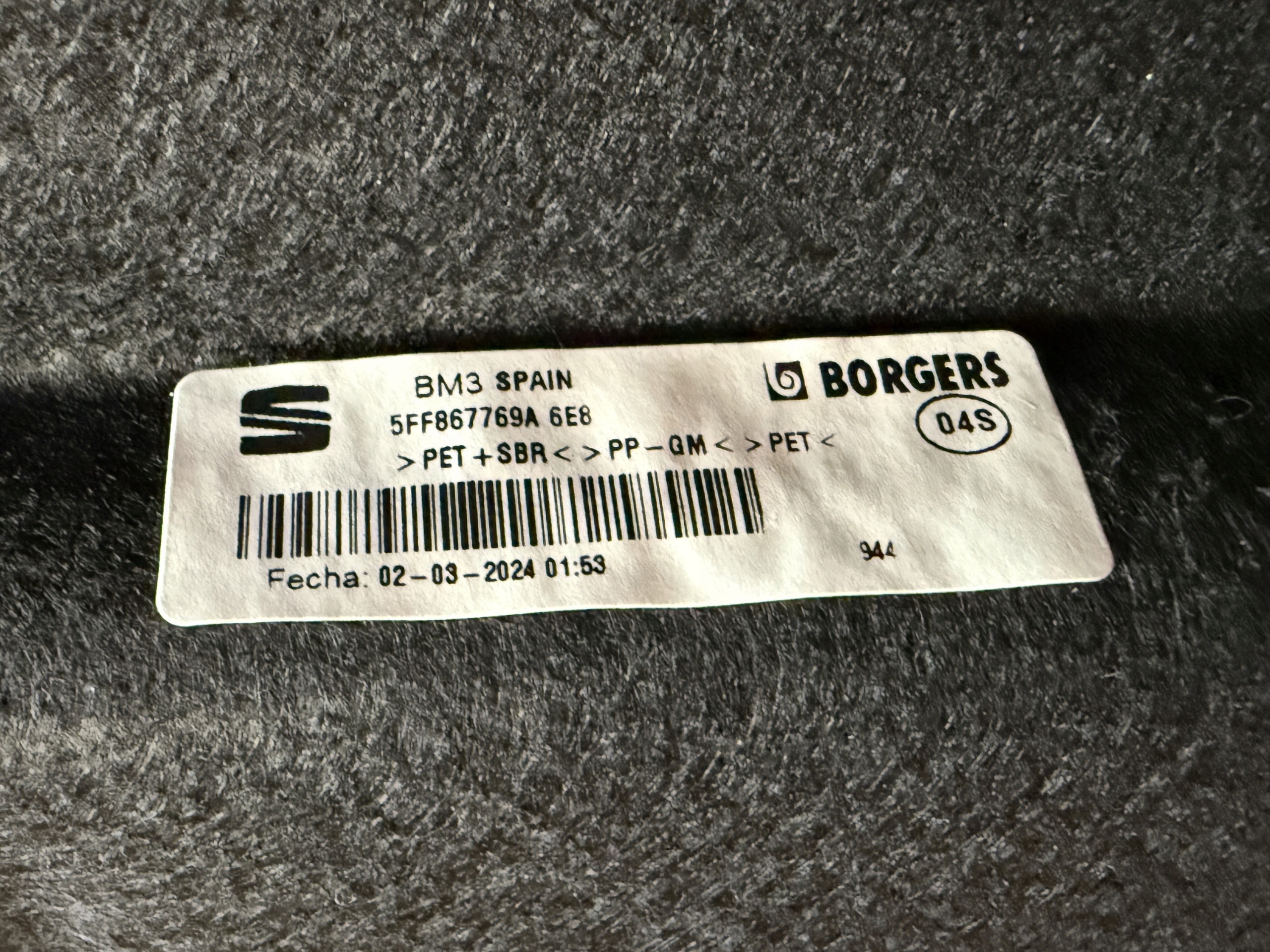 CUPRA FORMENTOR plato boot 5FF867769A