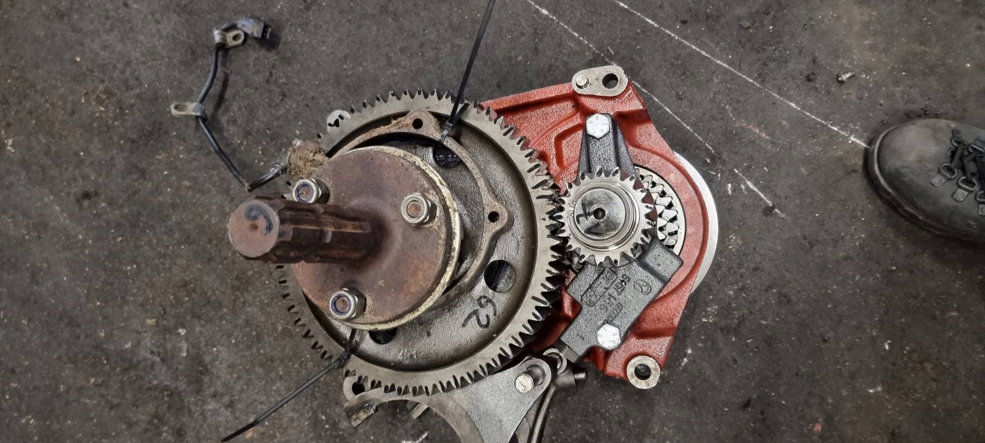 cam TRAKTOR WOM NEW HOLLAND 8360
