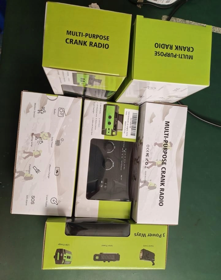 RADIO SOLARNE, PRZENOŚNE RADIO Z KORBĄ, DYNAMO Z AM/FM, LATARKA LED Q2 Radio AM FM