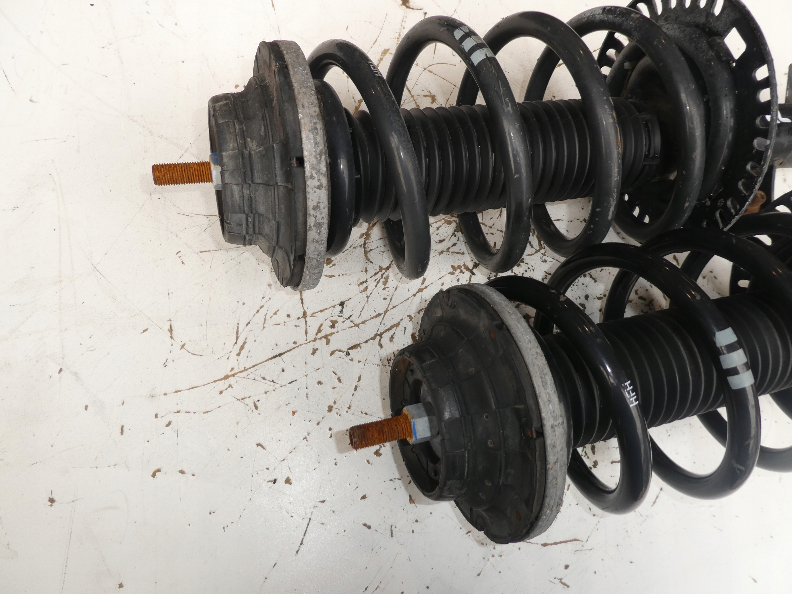 VW T5 7E T6 2.0 TDI shock absorber front KOMPLET L/P
