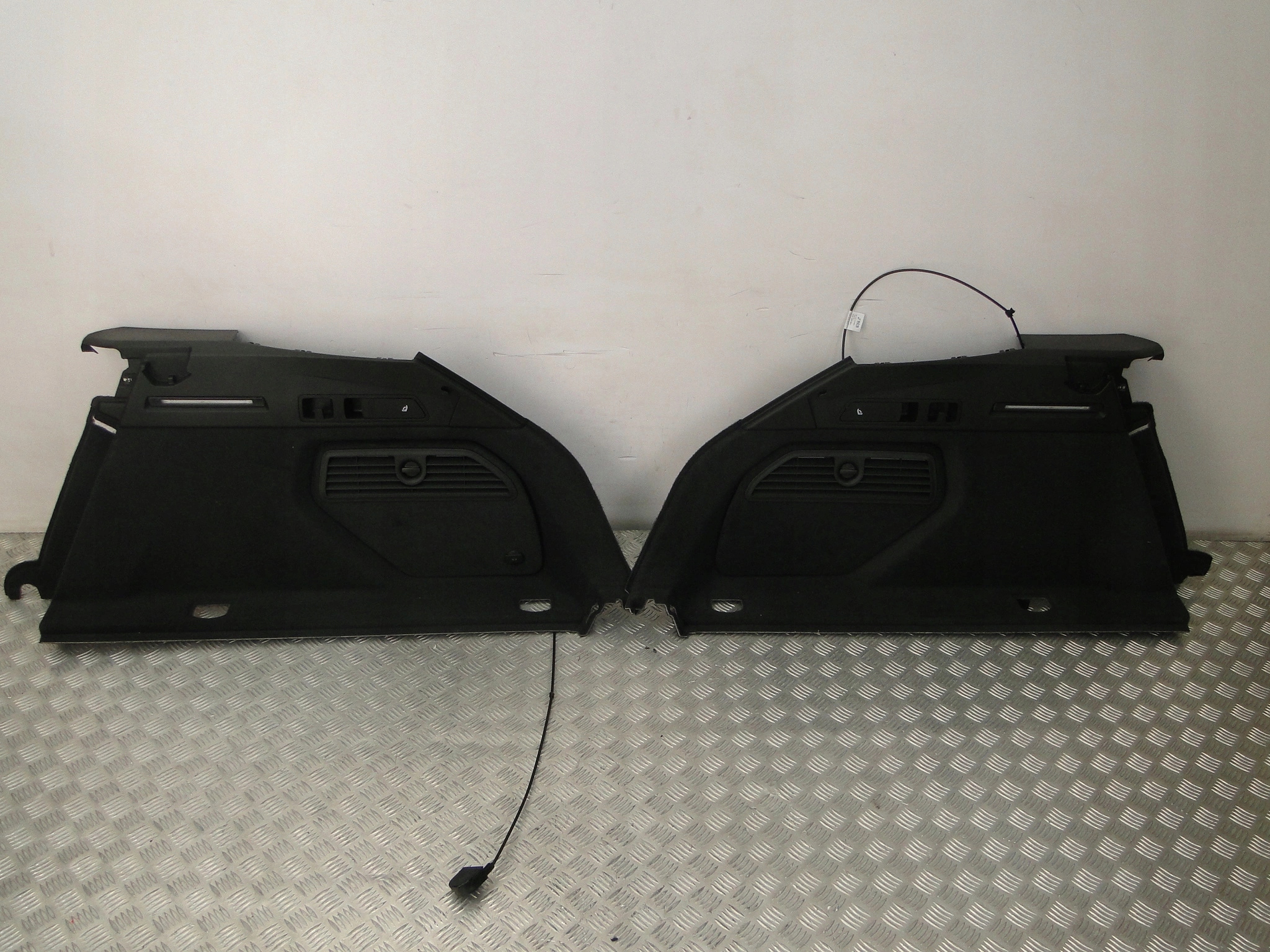 Бекон багажника Audi E-Tron 4ke863880 4KE863379 4