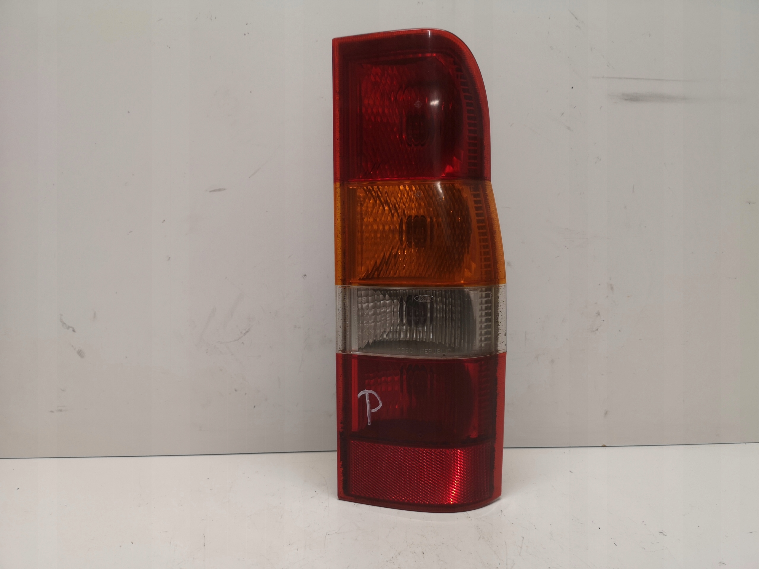FORD TRANSIT 00-06 LAMPA PRAWA TYLNA 13404-A