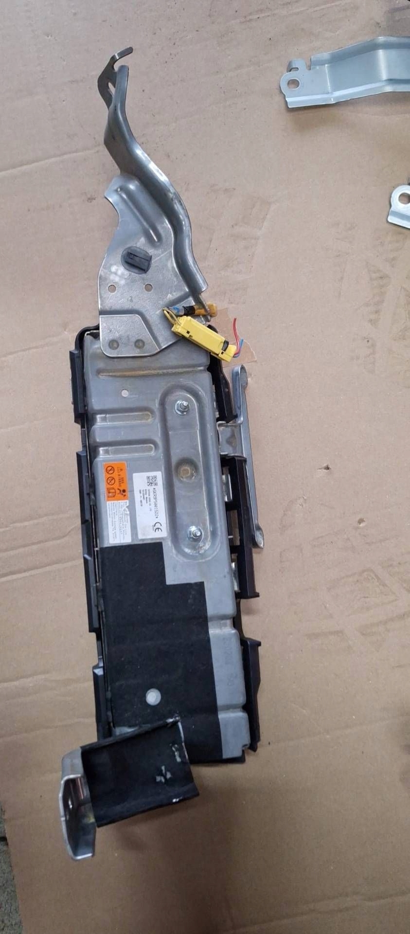 knee airbag front Mazda MX-30 SKR9P5001522
