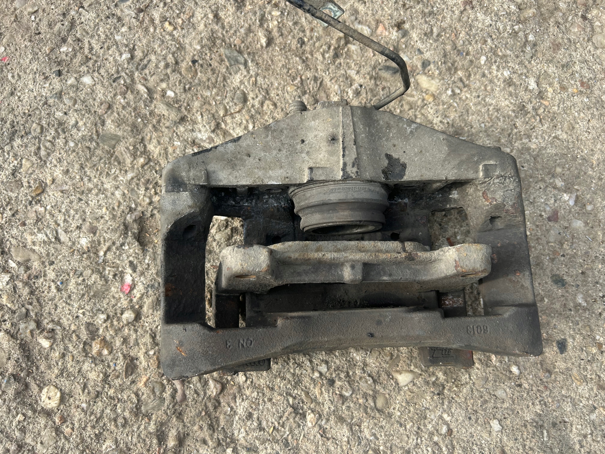 AUDI A4 B7 caliper brake right front 974