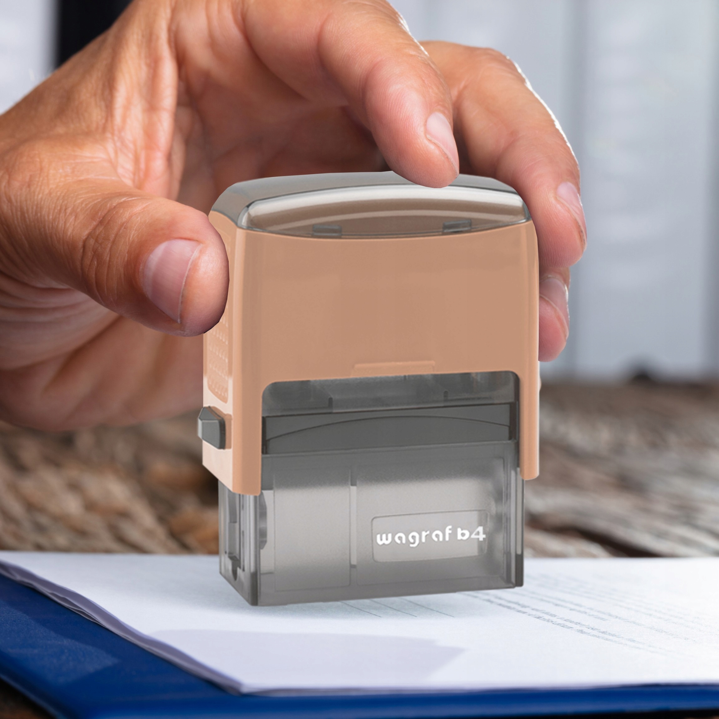 PIECZĄTKA WAGRAF B4s DO 8 LINII FIRMOWA IMIENNA BIUROWA PROJEKT + GUMKA Rodzaj Automatyczna (samotuszująca)