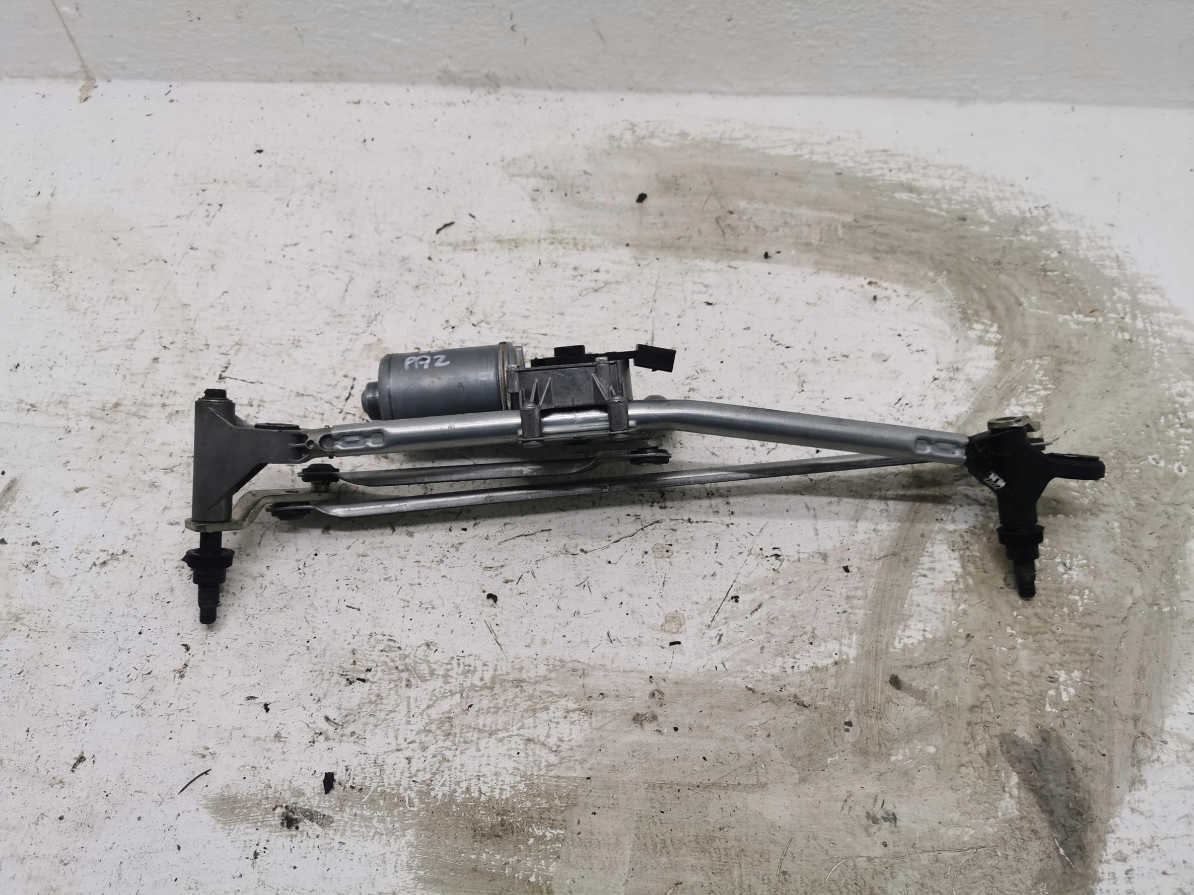 Wischergestänge vorne BMW X1 E84 2992465 EU