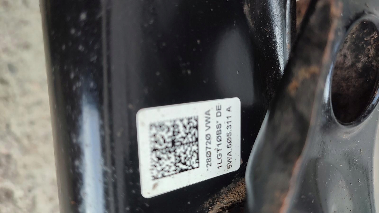 AUDI A3 8Y ZAWIESZENIE BELKA TYŁ 1.5 TSI 5Q0505315G Producent części Audi OE