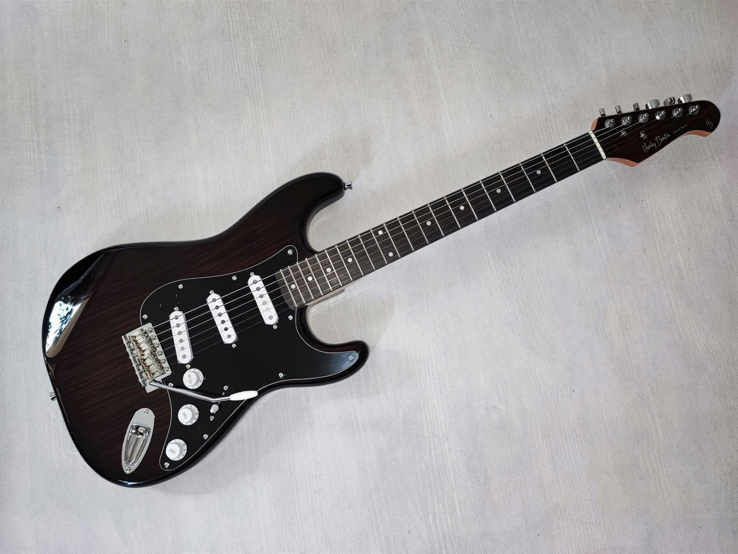 HARLEY BENTON ST-70RW STRATOCASTER WYREGULOWANY Stan opakowania oryginalne