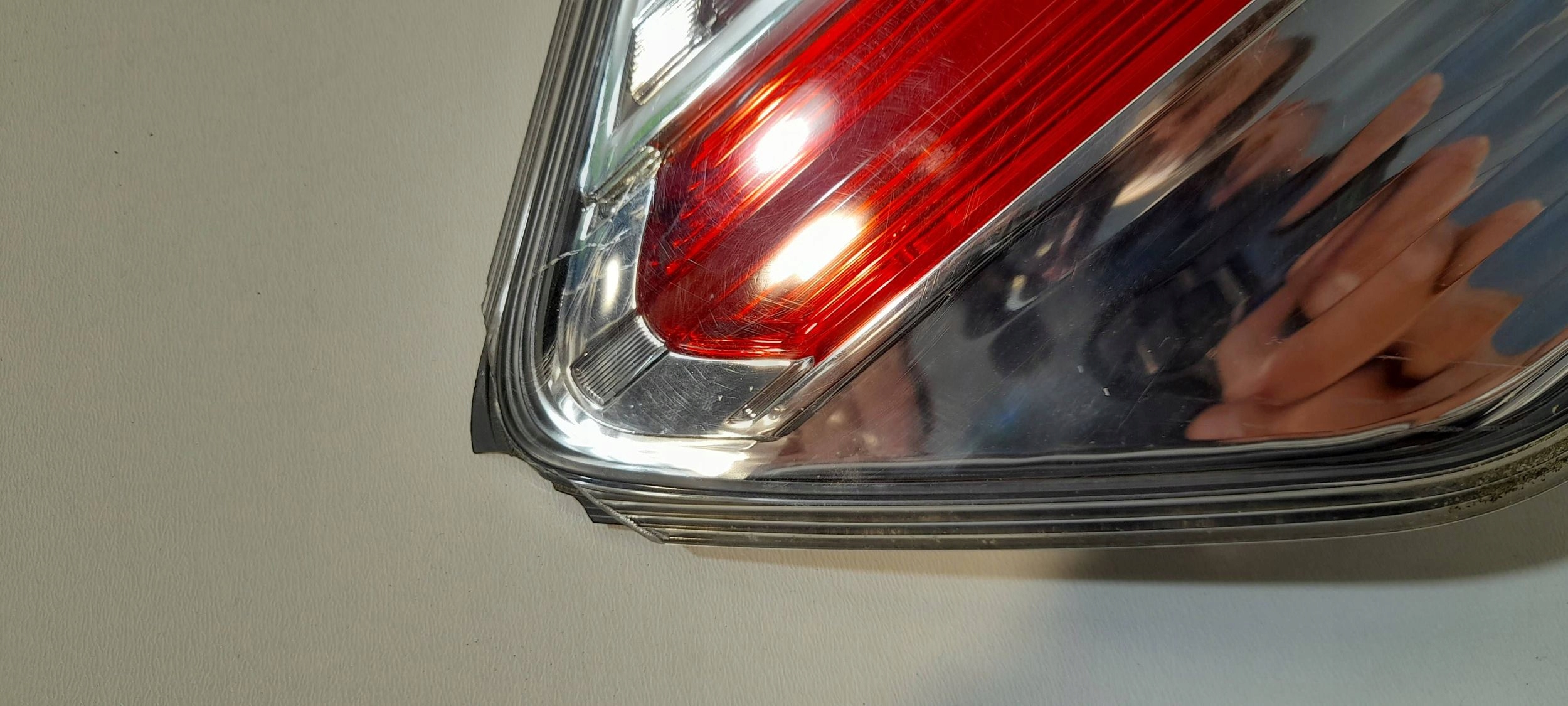 Nissan X-Trail T32 light rear left 22017939 (R9)