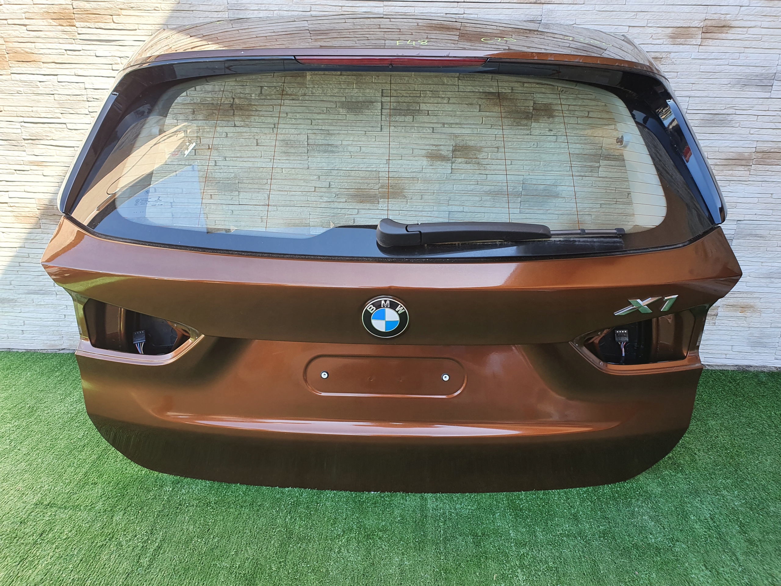 KLAPA BMW X1 F48 KOLOR C29