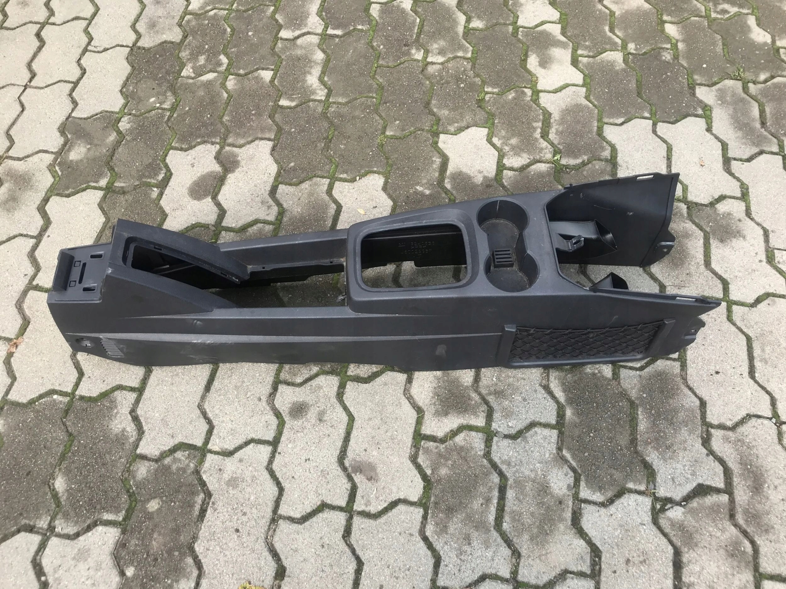 TUNEL mitte OPEL MERIVA A 13120771