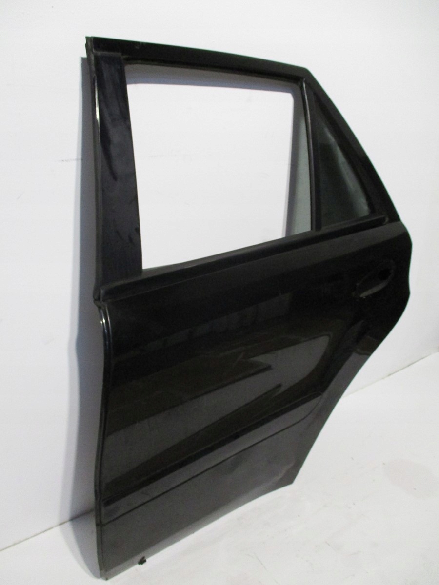 door left rear. Mercedes ML164 ML 164