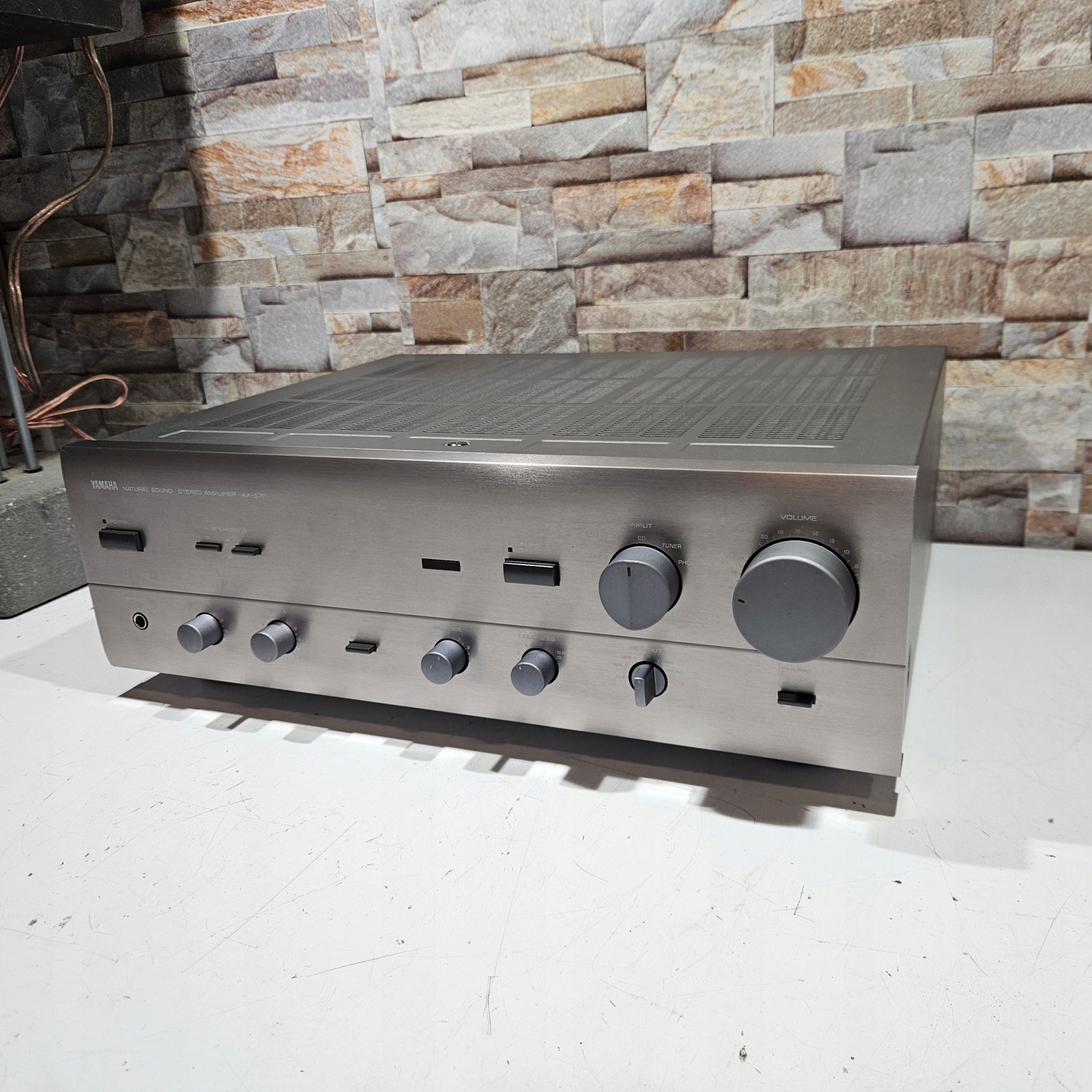 WZMACNIACZ YAMAHA AX-570 TYTANOWY Kod producenta AX-570