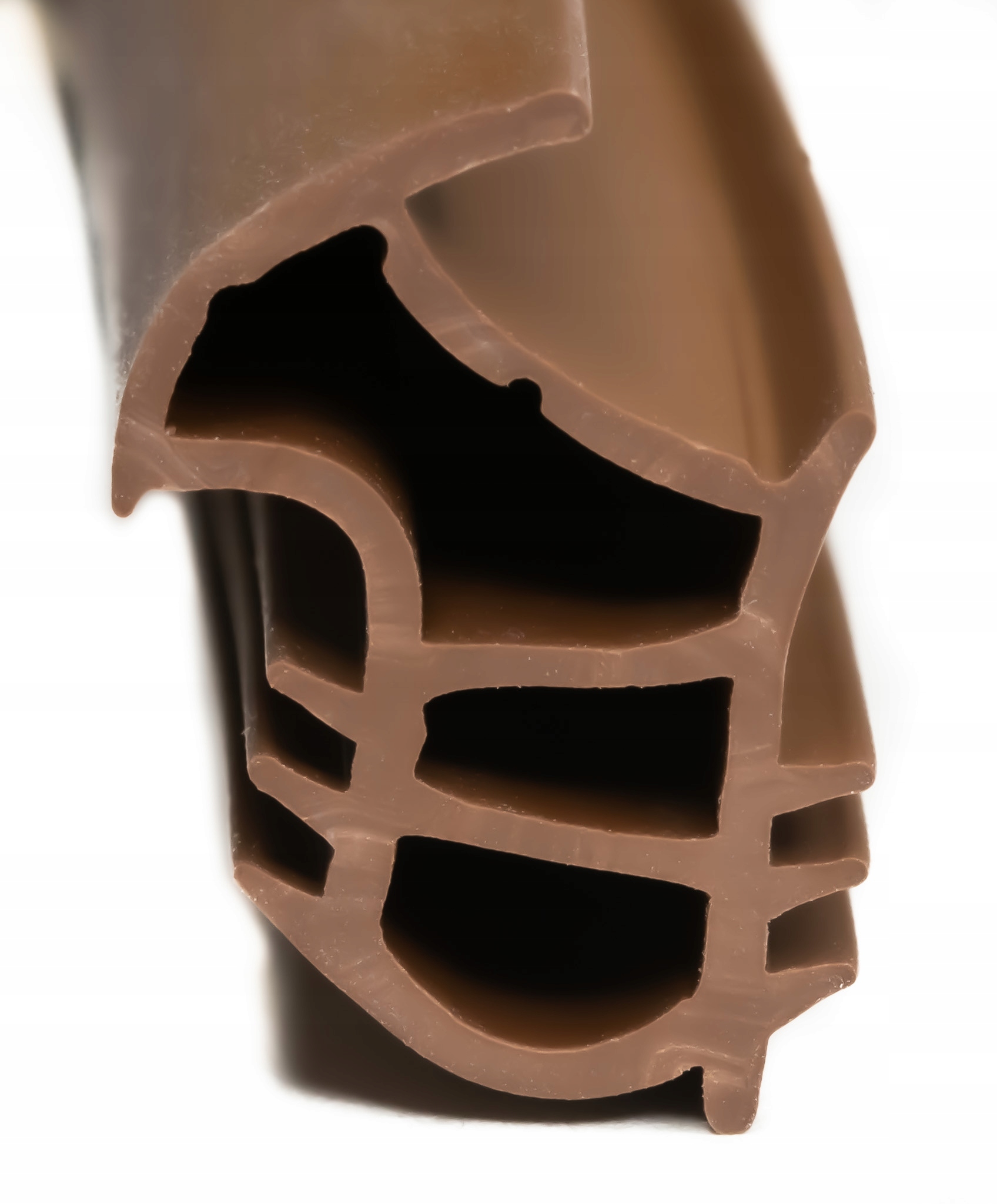 USZCZELKA OŚCIEŻNICA METALOWA GERDA KMT PORTA BRĄZ JASNY 8 mb