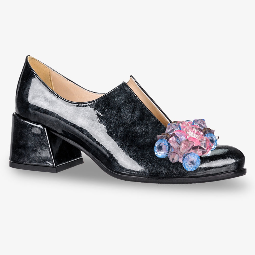 PÓŁBUTY Z KRYSZTAŁKAMI NA NISKIM OBCASIE SKÓRA 35 Rozmiar 35