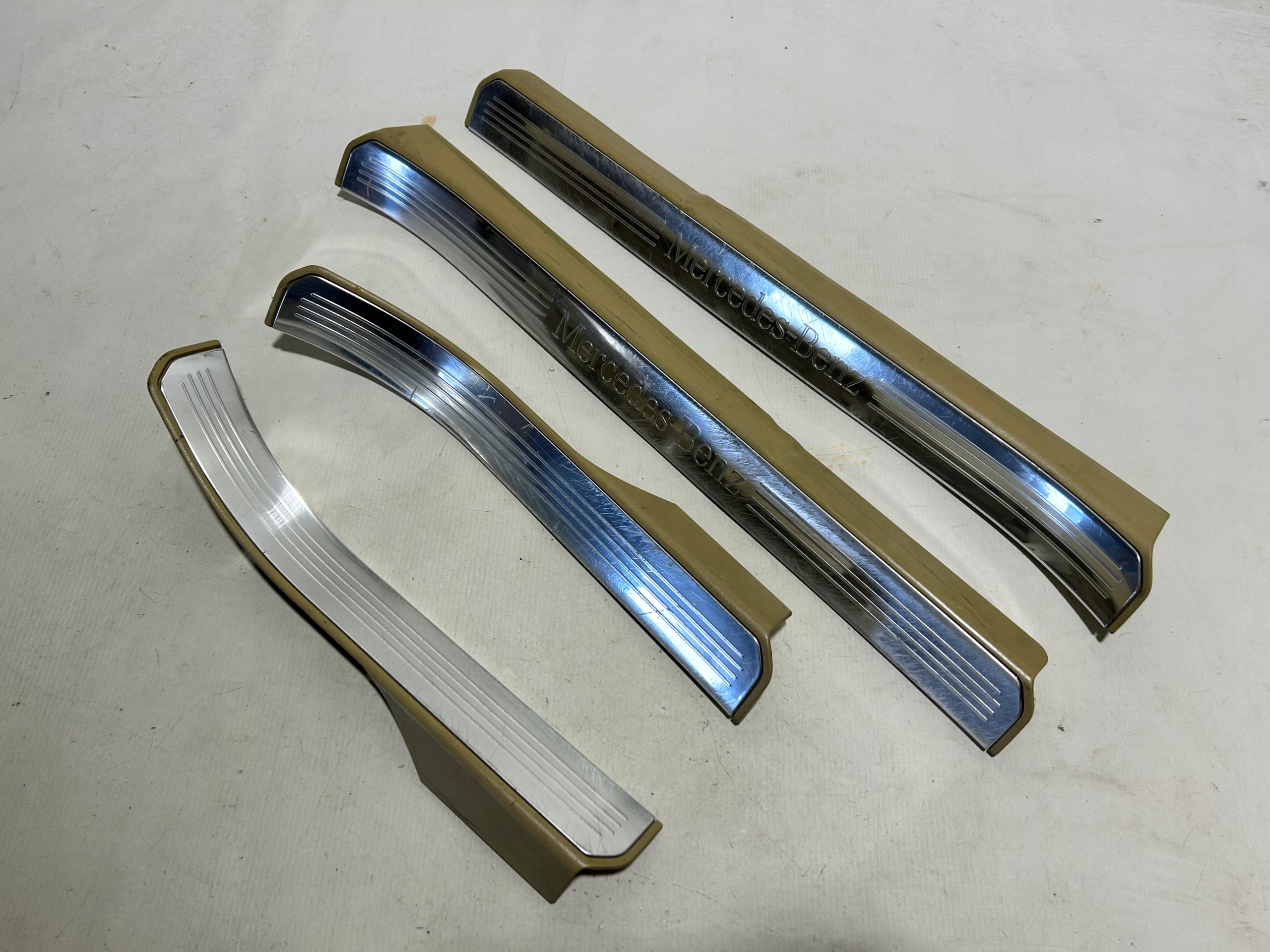 MERCEDES W221 mouldings caps threshold CHROM KOMPLET front rear part right left