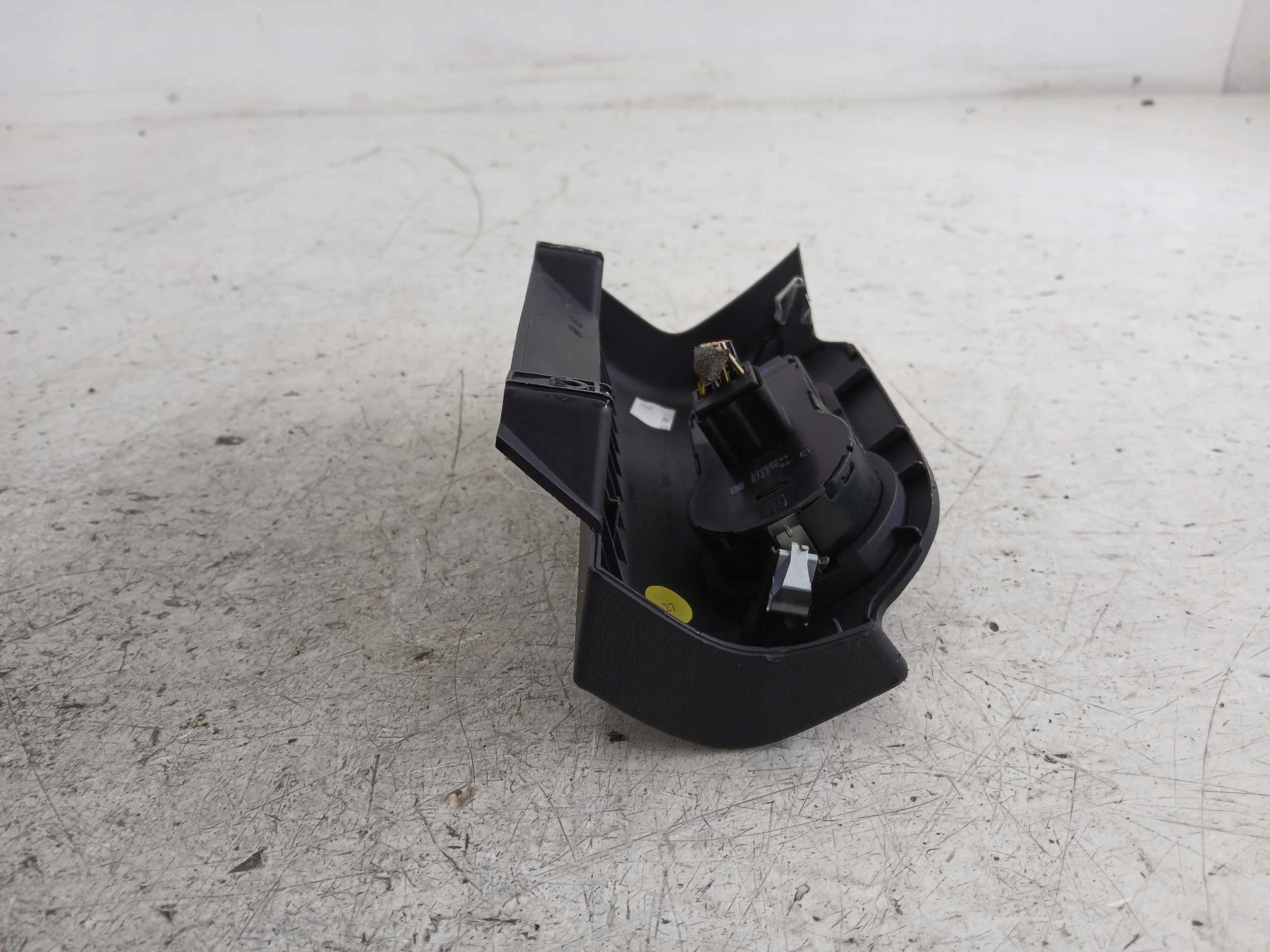 switch switch of the lights OPEL INSIGNIA A 13268704 08-14