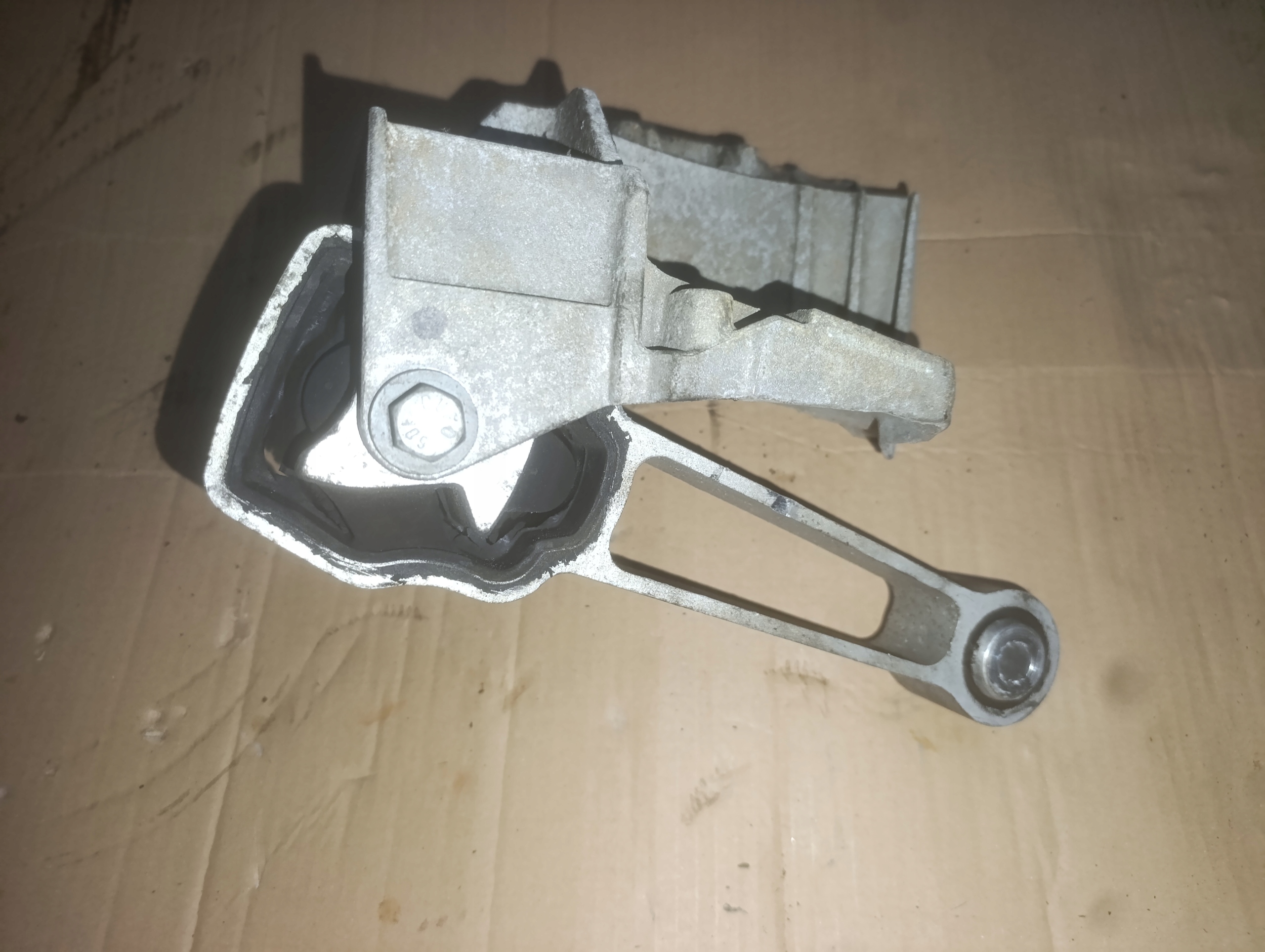 engine mount Volvo S60 II 2.0