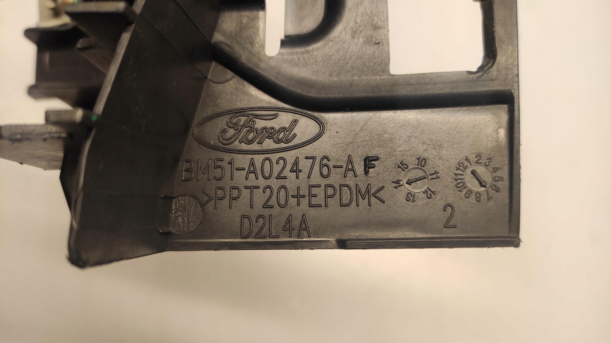 OSLON of a hinge bonnets right FORD FOCUS MK3 BM51-A02476-AF