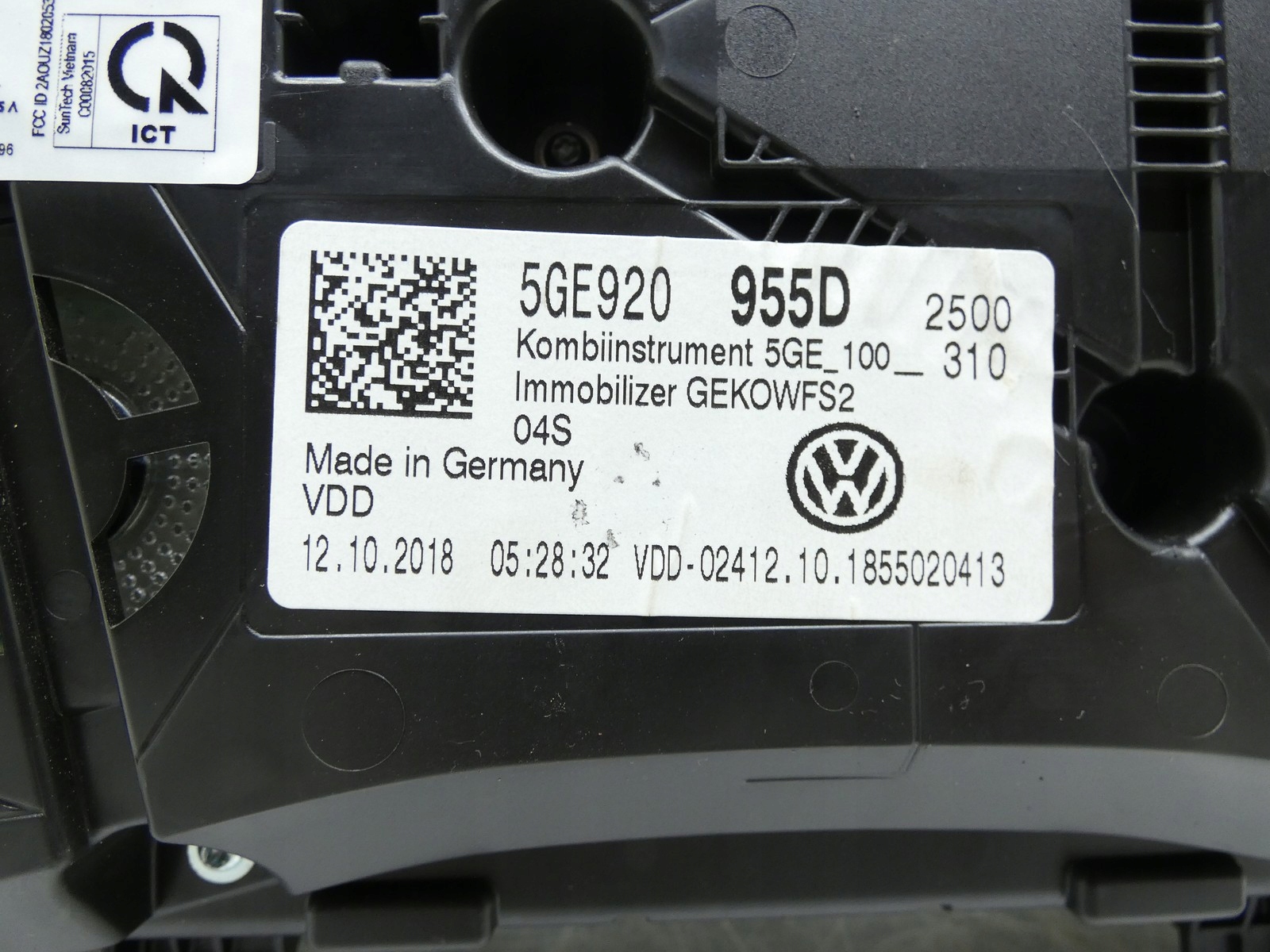 dials clock dials display VW E-GOLF VII 5GE920955