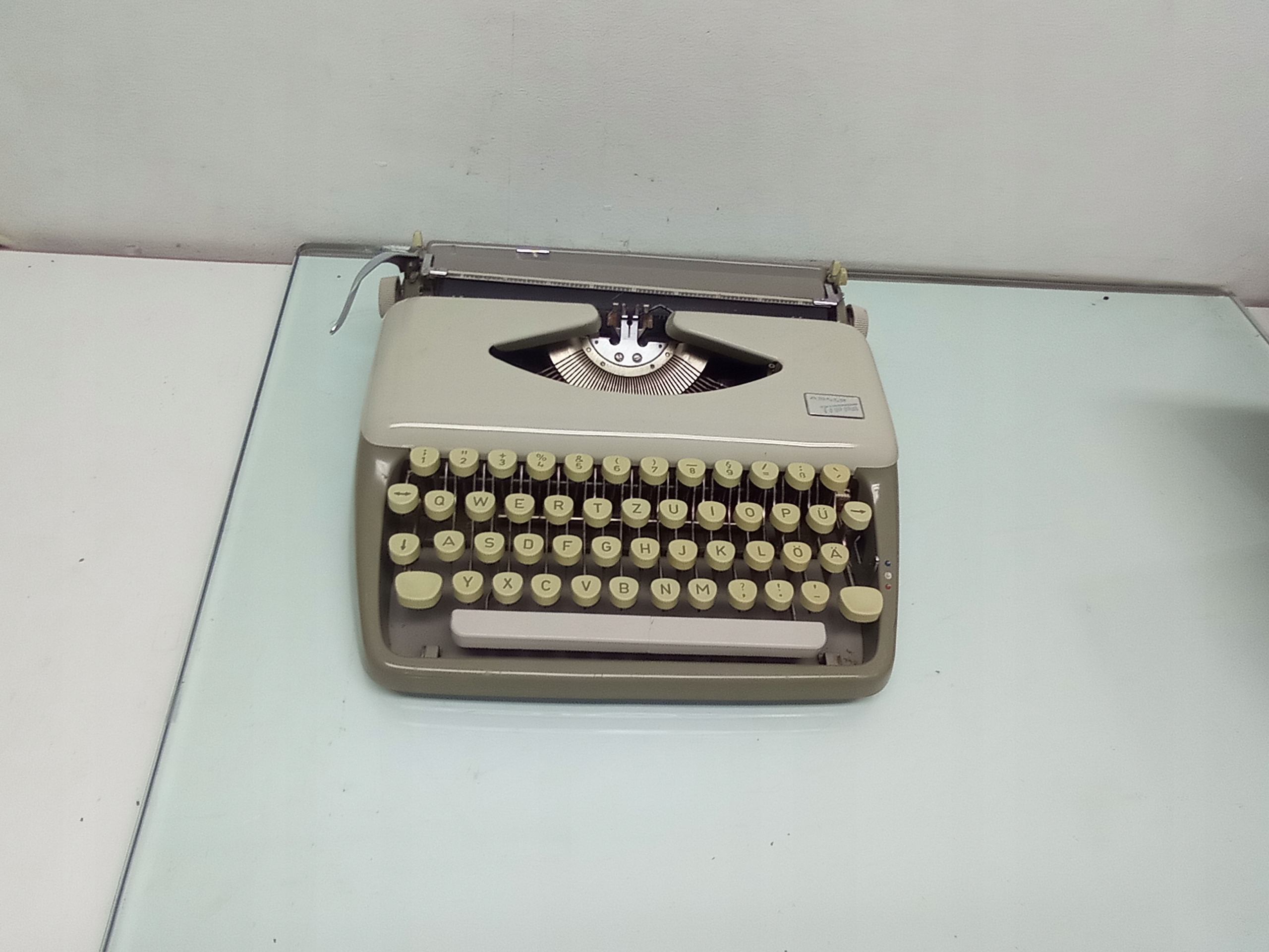 STARA MASZYNA DO PISANIA - ADLER TIPPA L.60